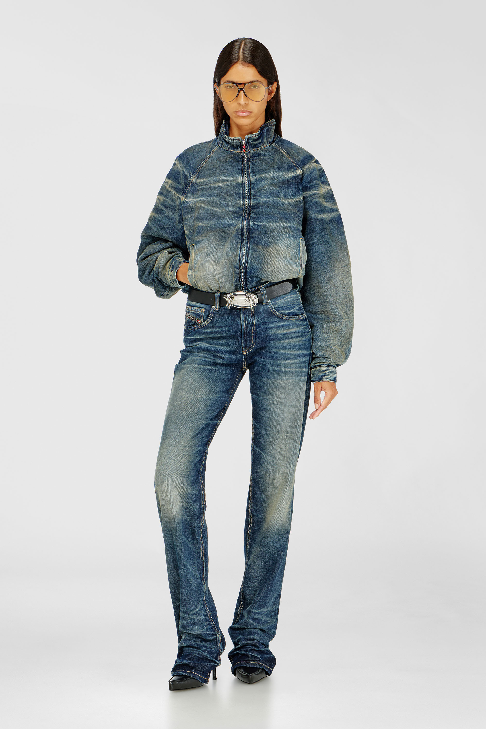 Diesel - DE-BARUS-FSJ1, Veste matelass&eacute;e en denim froiss&eacute; effet us&eacute; Femme in Bleu - 1