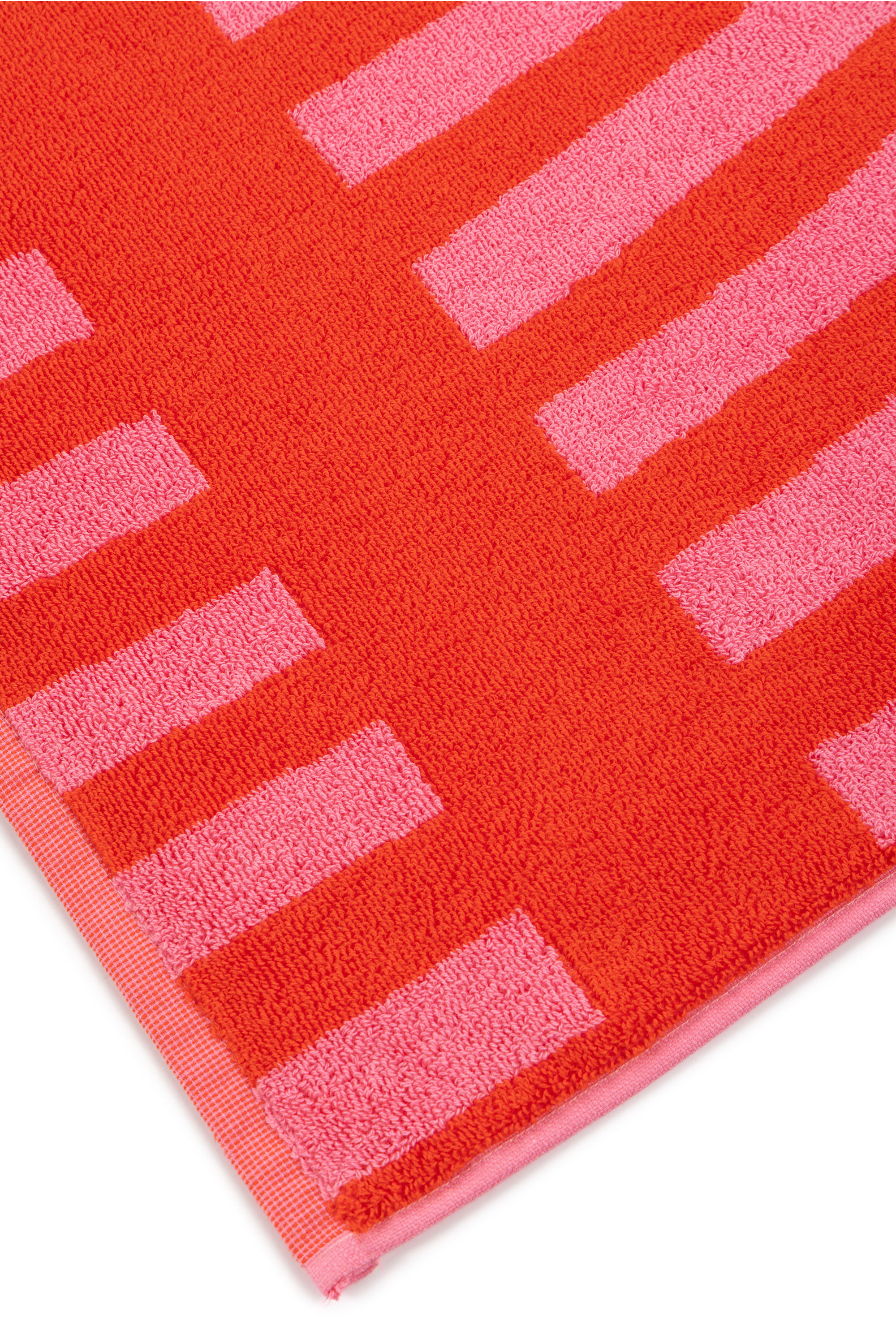 Diesel - 1018163  STRIPES PINK/RED TOWEL, Serviette &eacute;ponge 100x180 cm Mixte in Rouge - 2