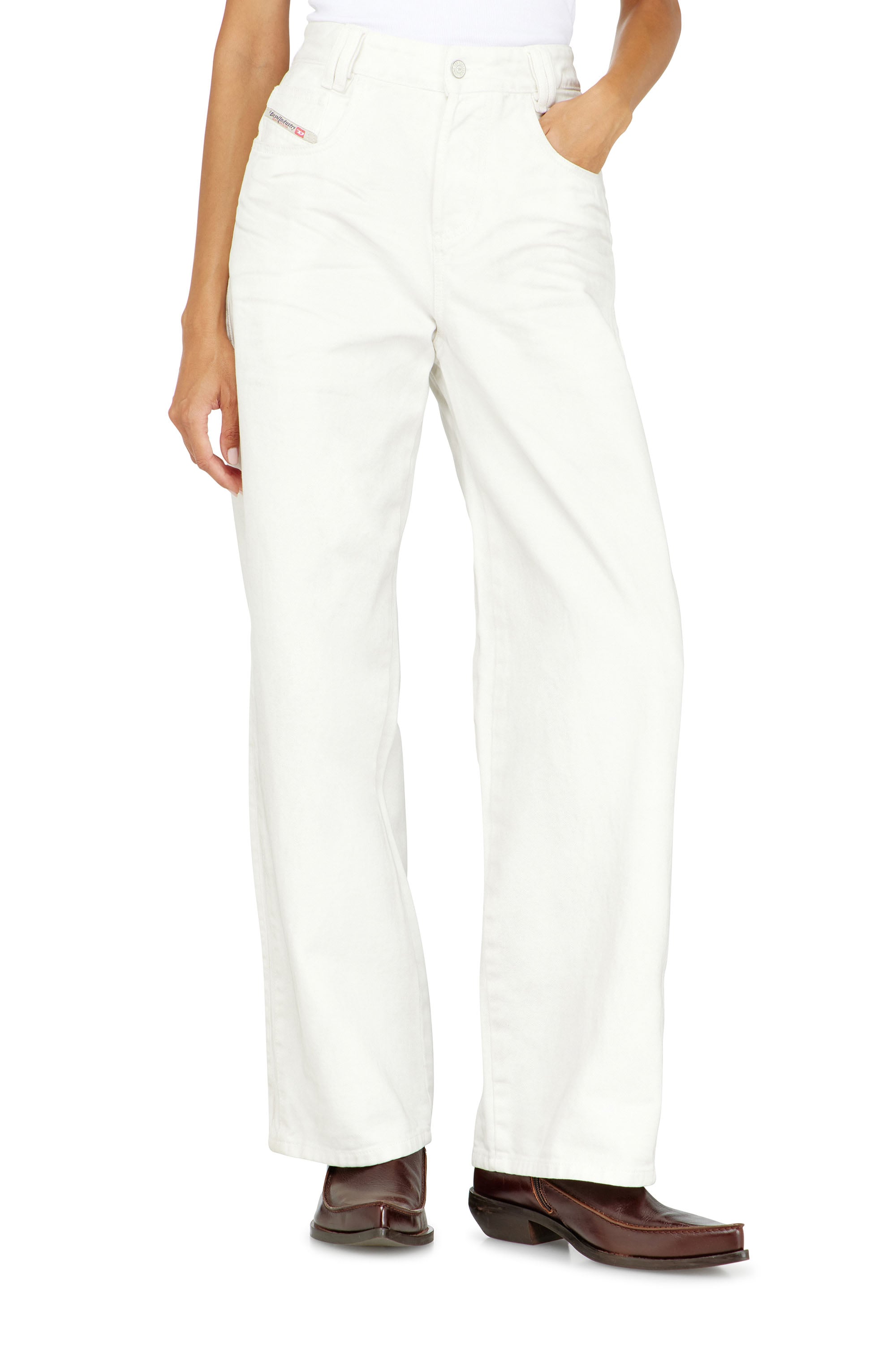 Diesel - Unisex's Relaxed Jeans 1982 D-Hakou 007GG, White - 2