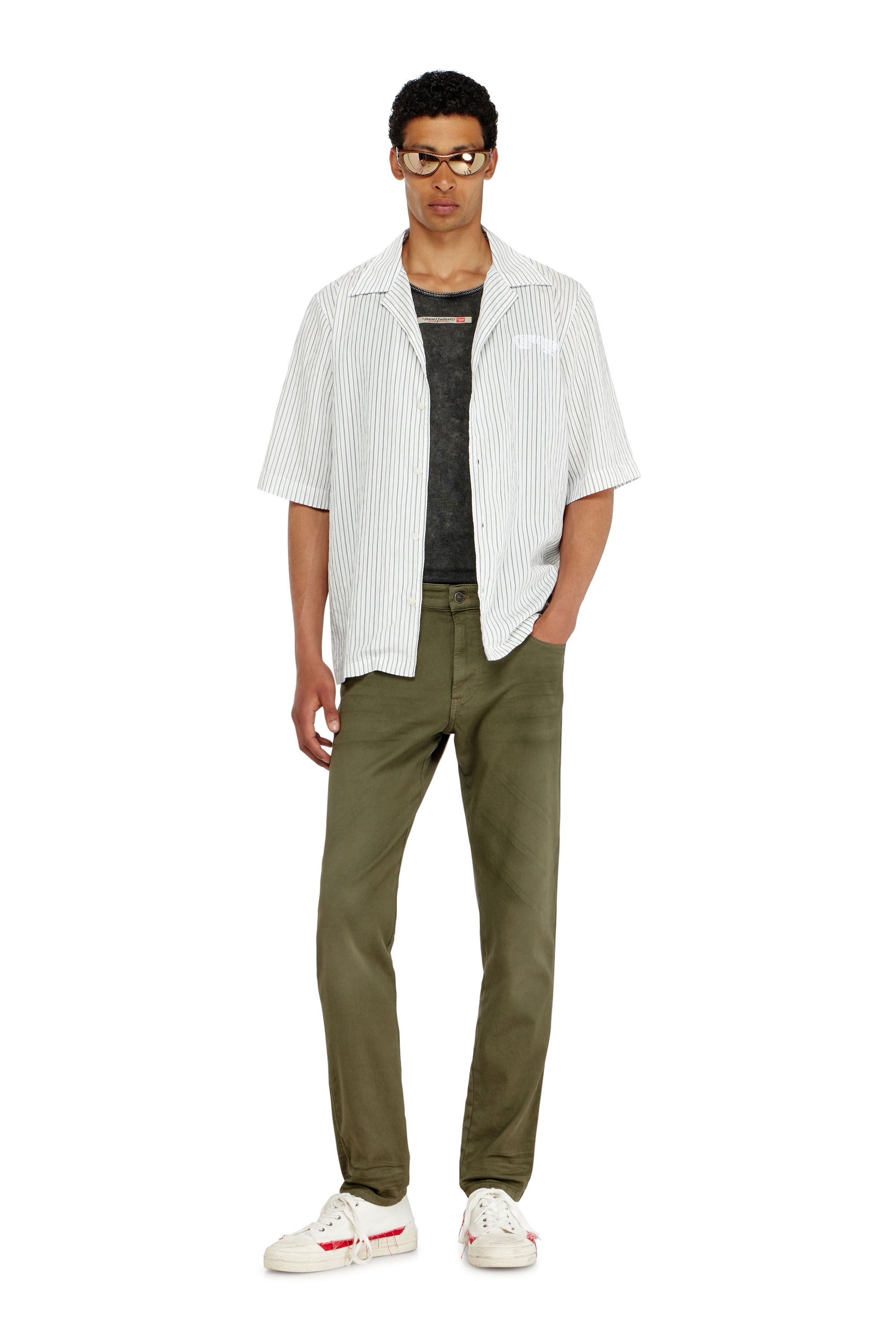 Diesel - Slim 2062 D-Strukt Joggjeans&reg; 0670M Homme, Vert Militaire - Image 1