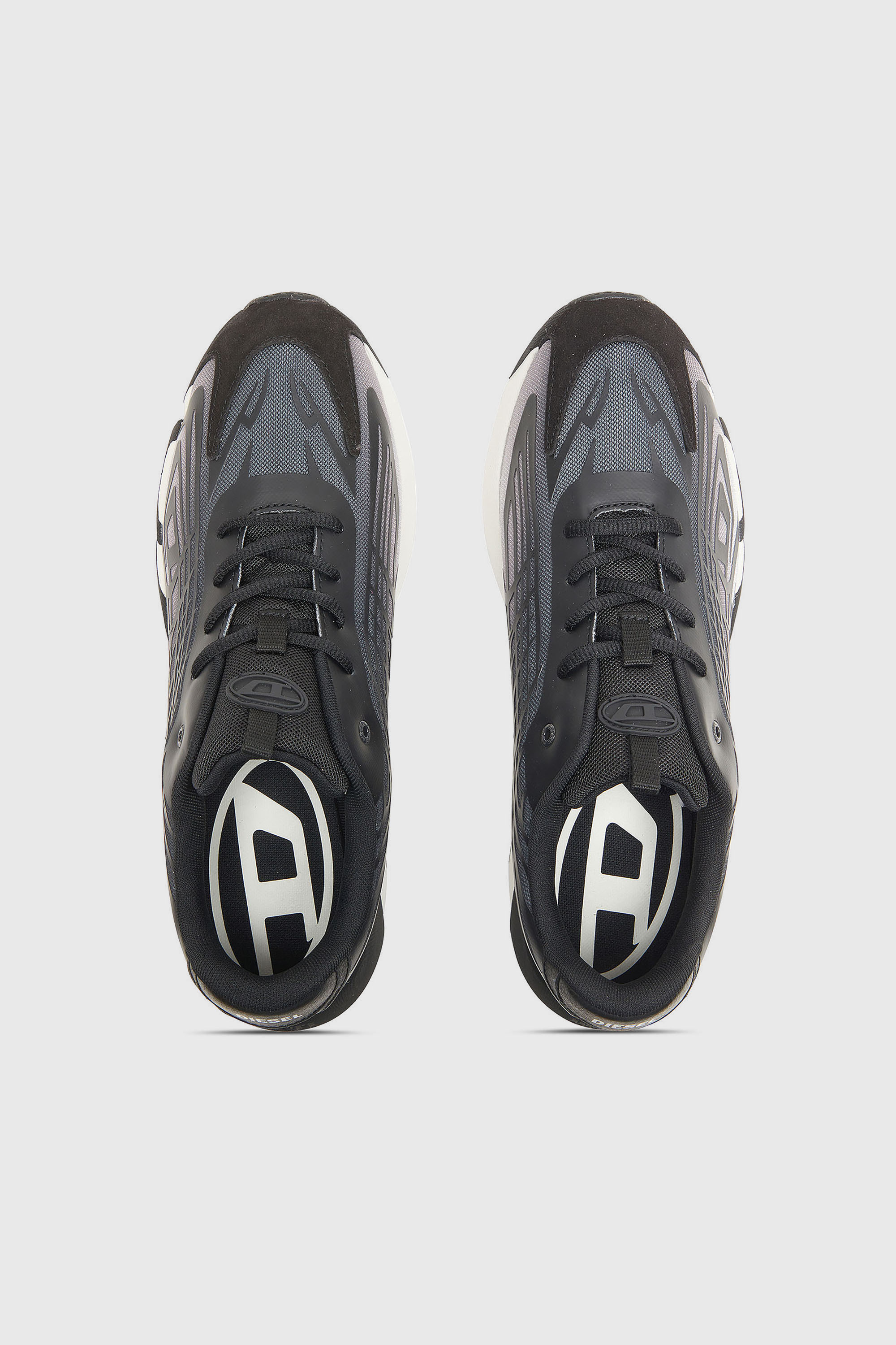 Diesel - S-D-VIT'S 500 LOW, D-Vit-Sneakers en mesh d&eacute;grad&eacute; ray&eacute; Homme in Noir - 4