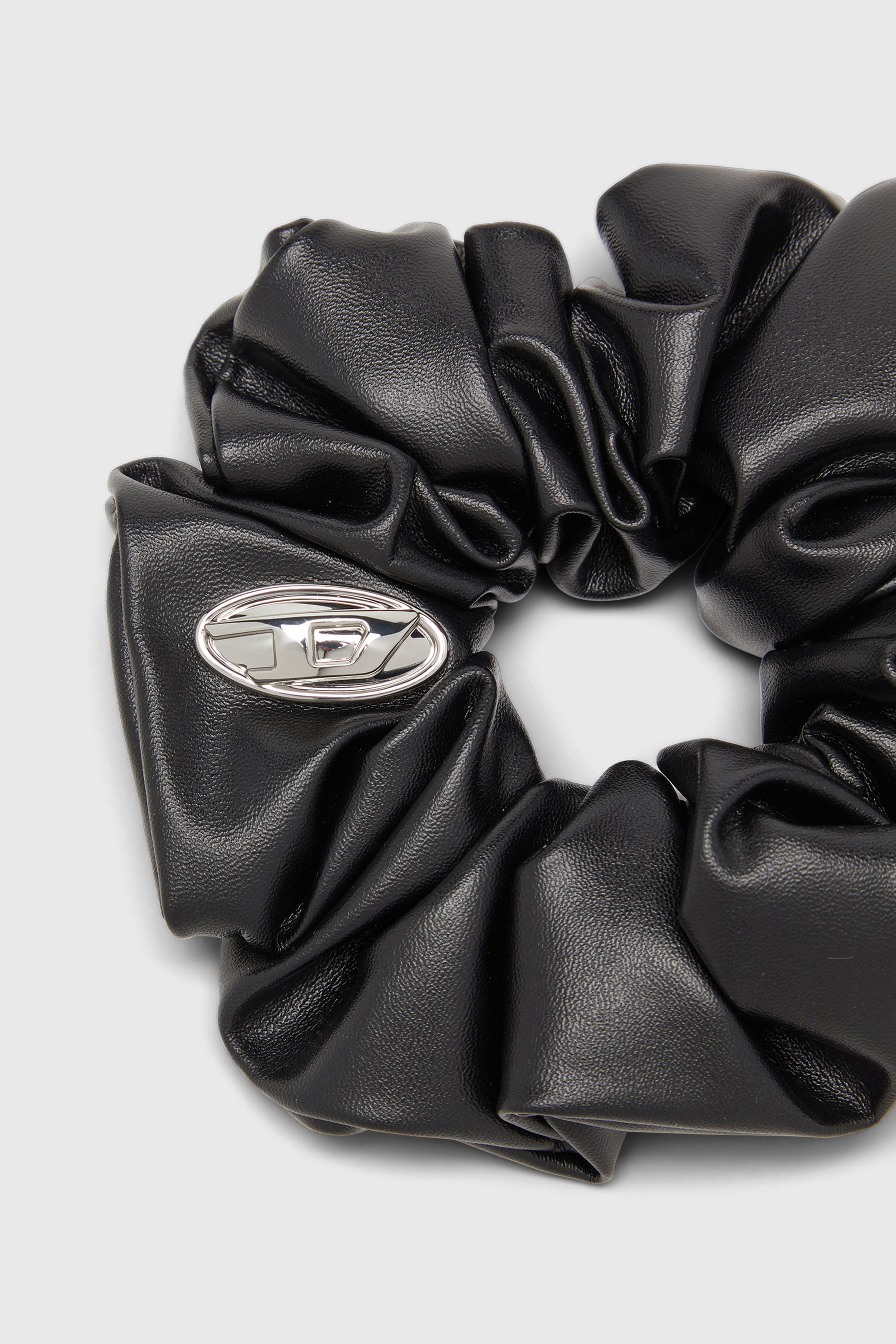 Diesel - BANGLE SCRUNCHIE, Chouchou &agrave; logo en m&eacute;tal Femme in Noir - 2