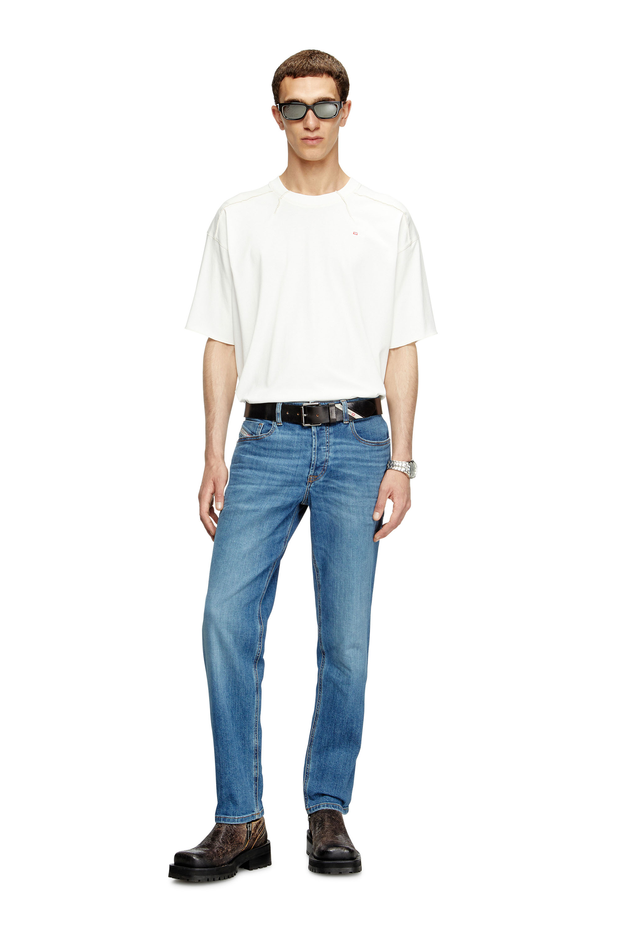 Diesel - Regular Jeans 2023 D-Finitive 0KIAL Homme, Bleu Clair - Image 2