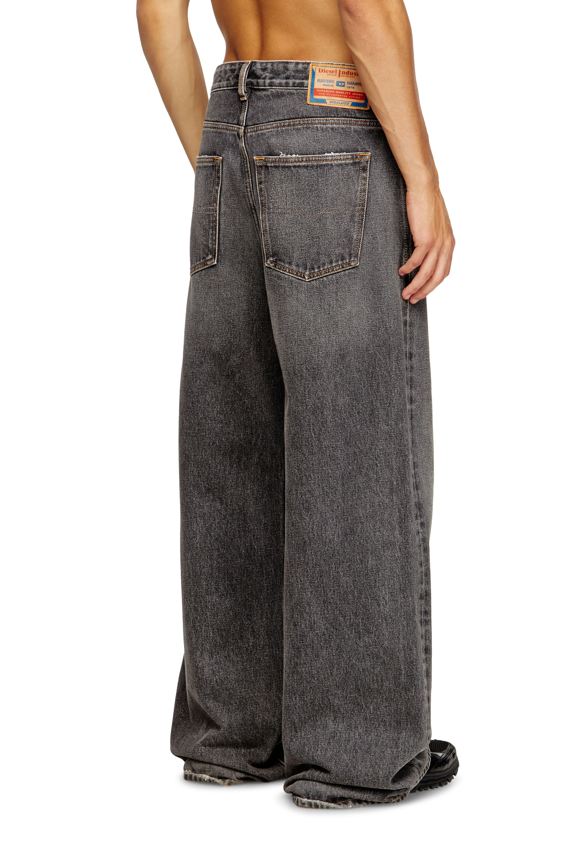 Diesel - Relaxed Jeans D-Rise 007F6 Homme, Noir/Gris foncé - Image 4