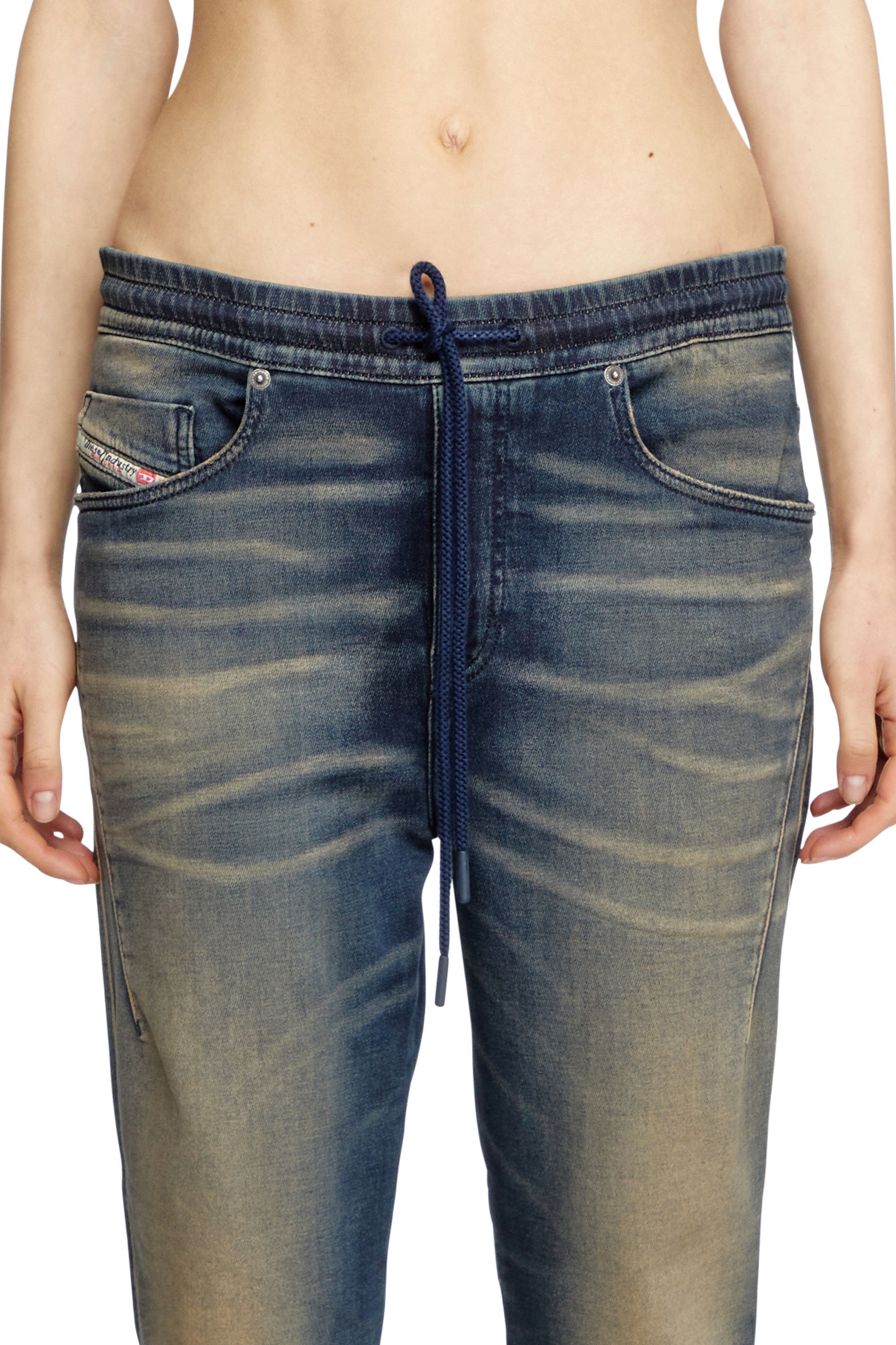 Diesel - Regular 2041 D-Fayza Joggjeans® 068PM Femme, Bleu Foncé - Image 5