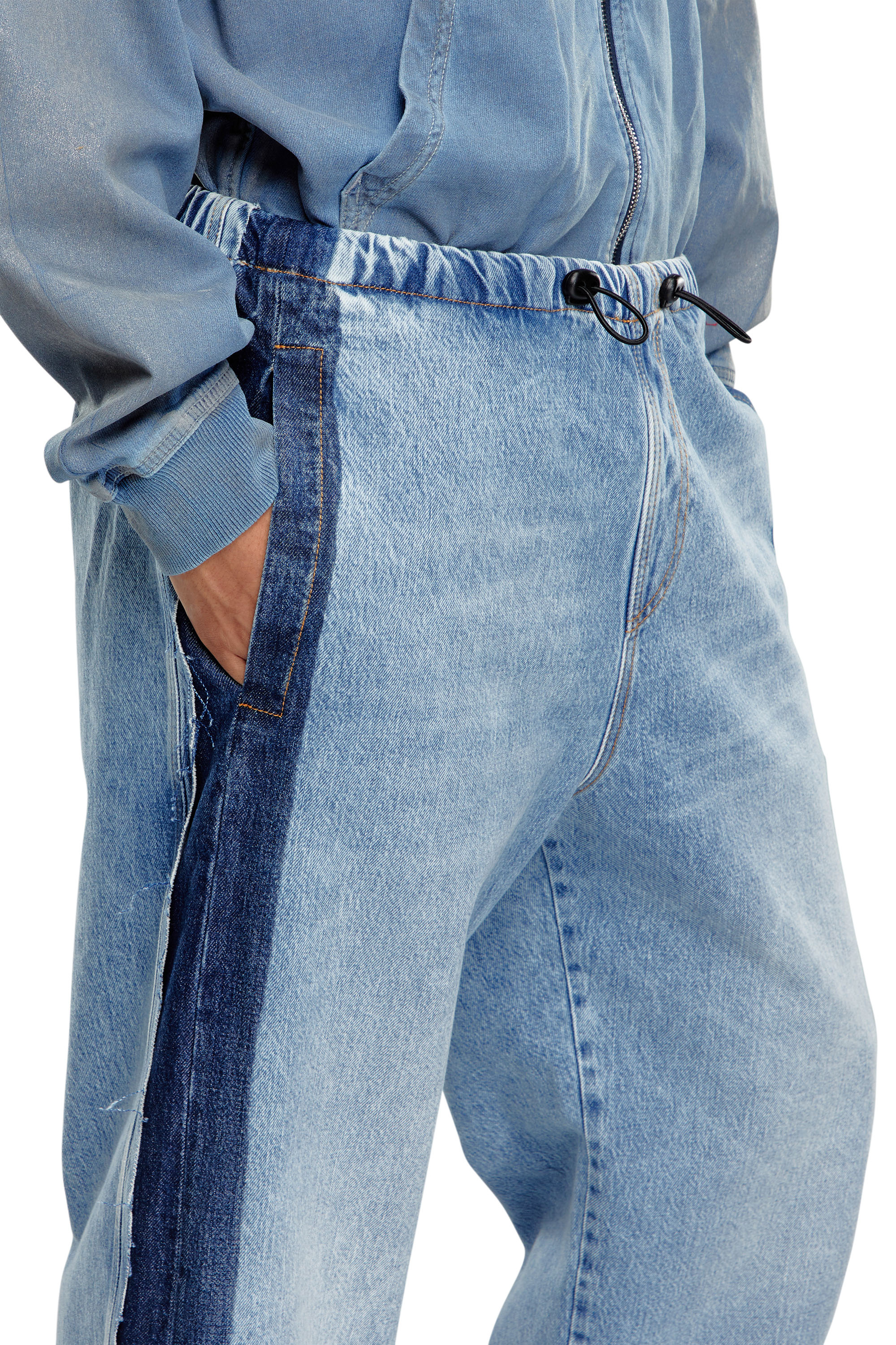 Diesel - Straight Jeans D-Martial 0GHAC, Bleu Clair - Image 3