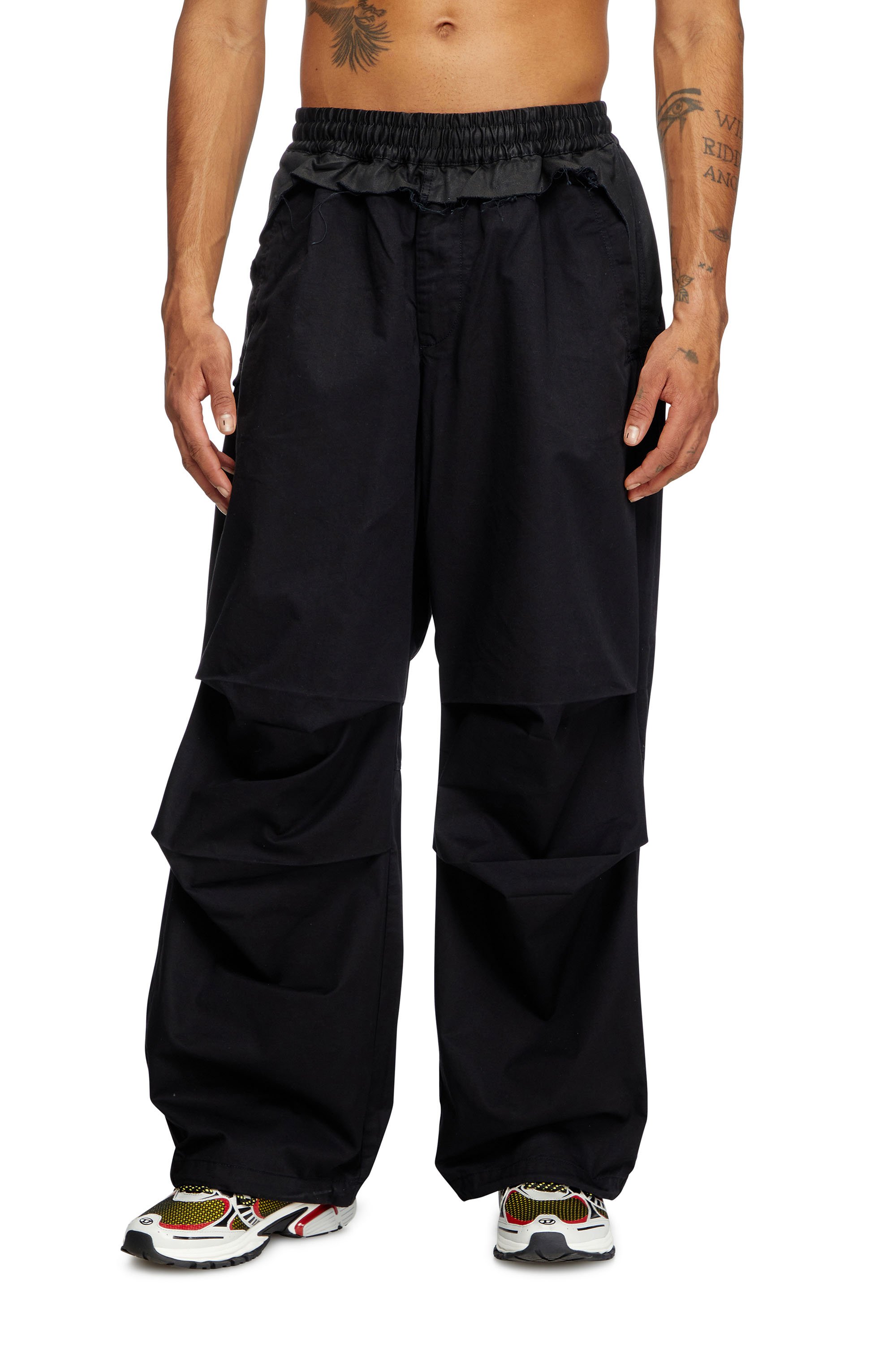 Diesel - P-GUSTAF, Man's Cargo pants in Black - 1