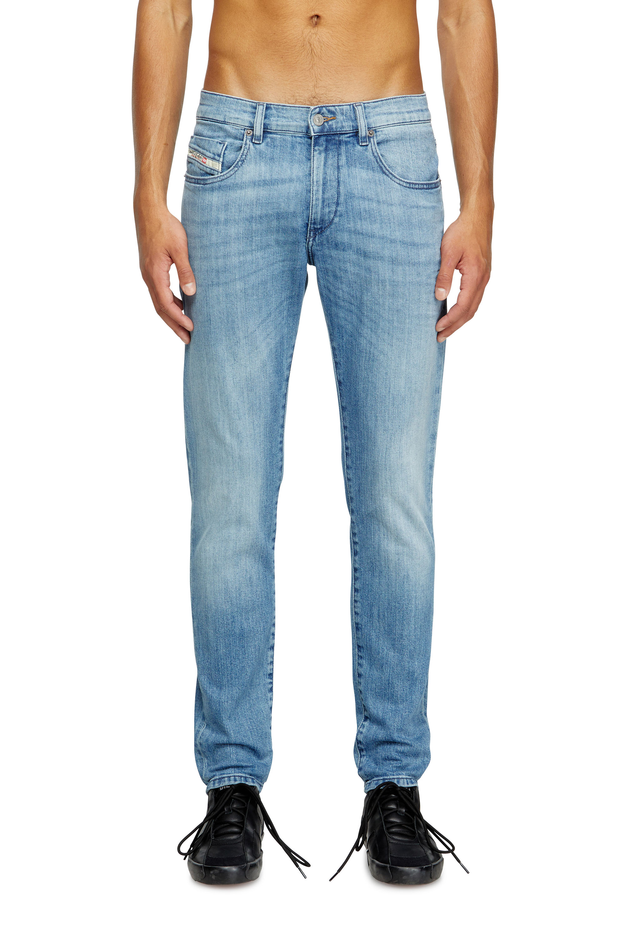 Diesel - Slim Jeans 2019 D-Strukt 0GRDI Homme, Bleu Clair - Image 1