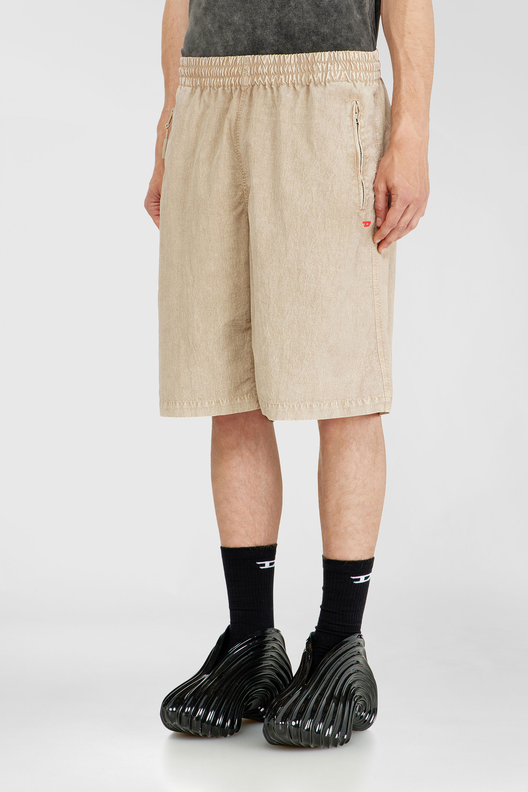 Diesel - P-THECK-SHORT-PLBH, Short en nylon trait&eacute; Homme in Beige - 3