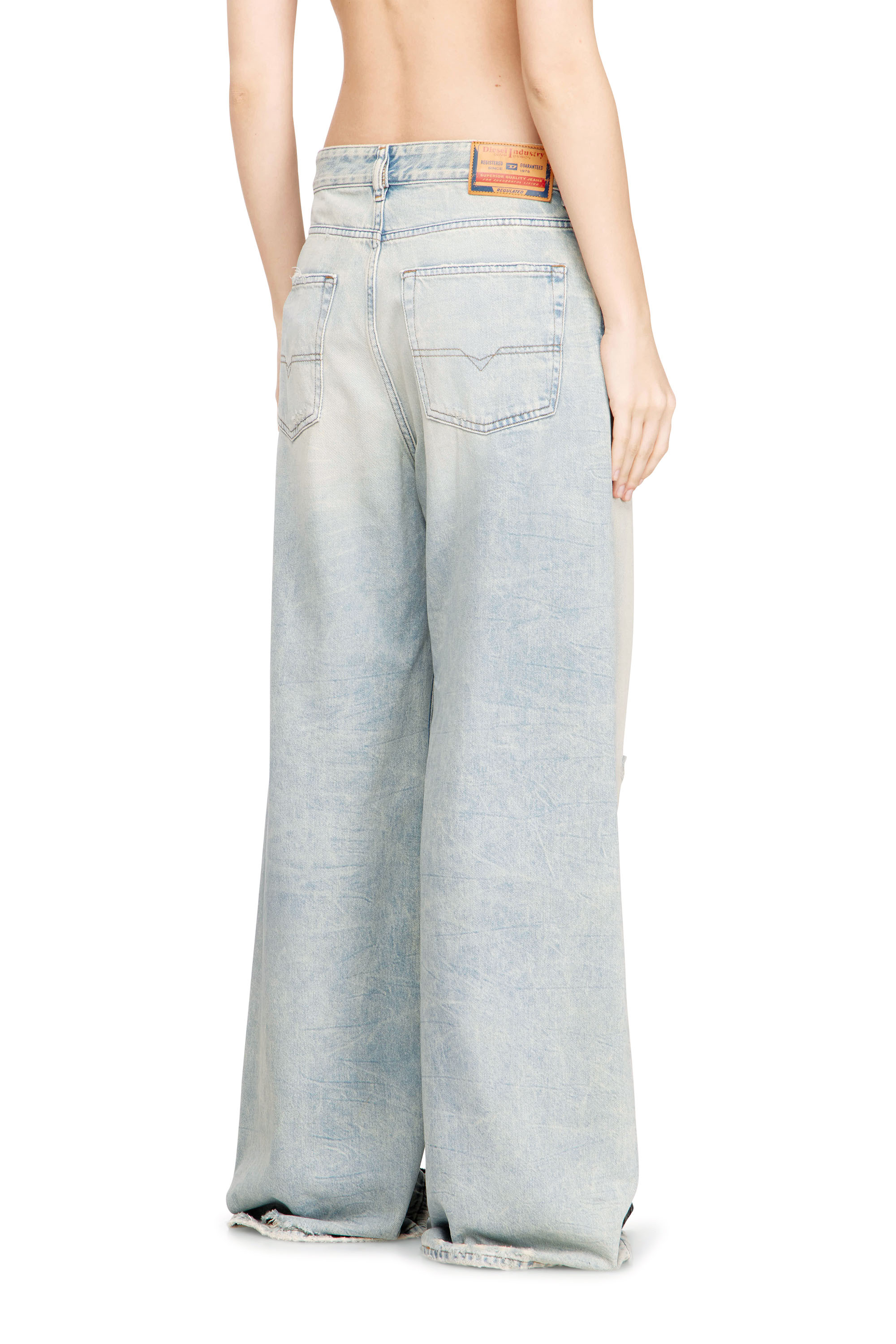 Diesel - Relaxed Jeans 1996 D-Sire 09N22 Femme, Bleu Clair - Image 4