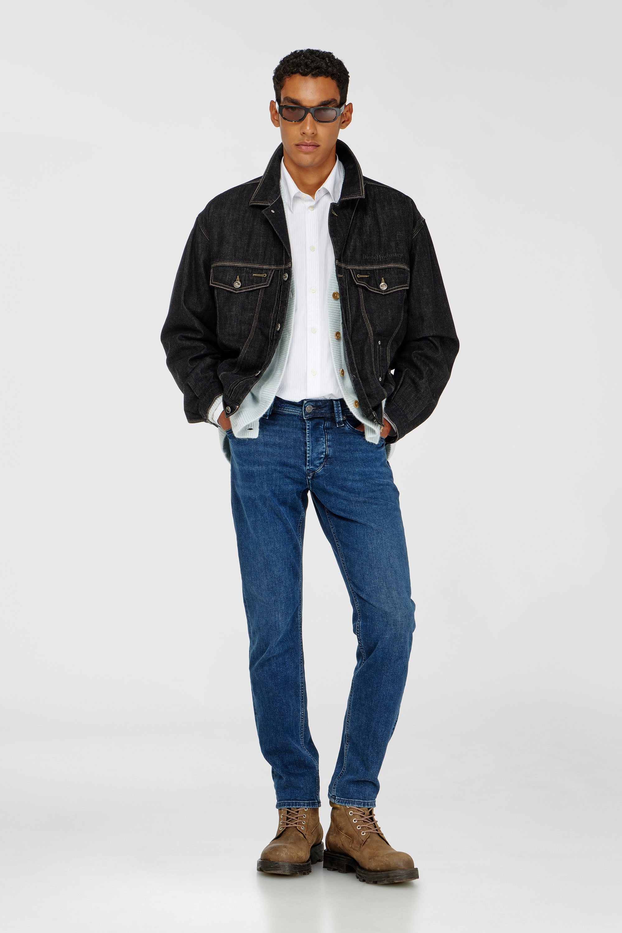 Diesel - Regular Jeans 1986 Larkee-Beex 0BEDA Homme, Bleu Fonc&eacute; - Image 1