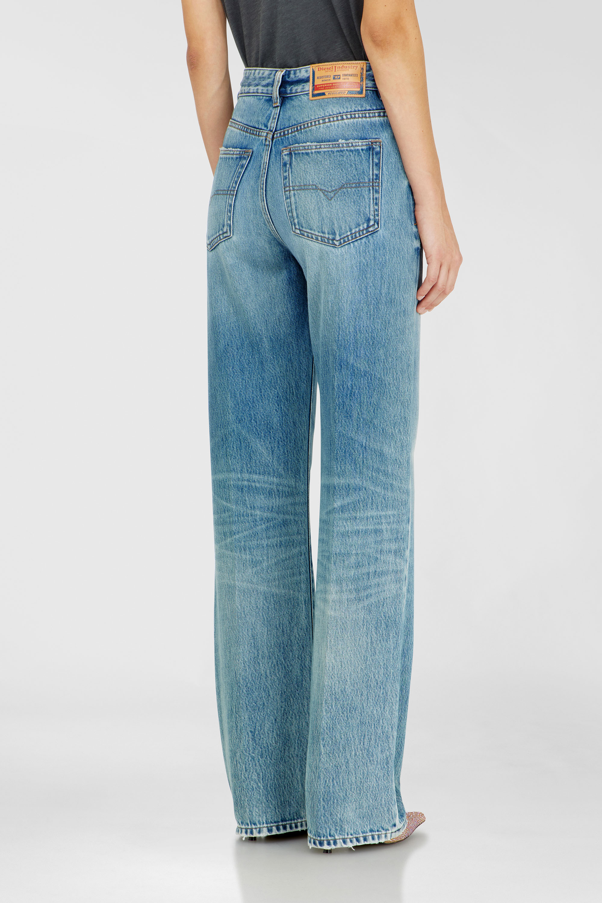 Diesel - Regular Jeans 1971 D-Sent 0DLDF Femme, Bleu Clair - Image 5