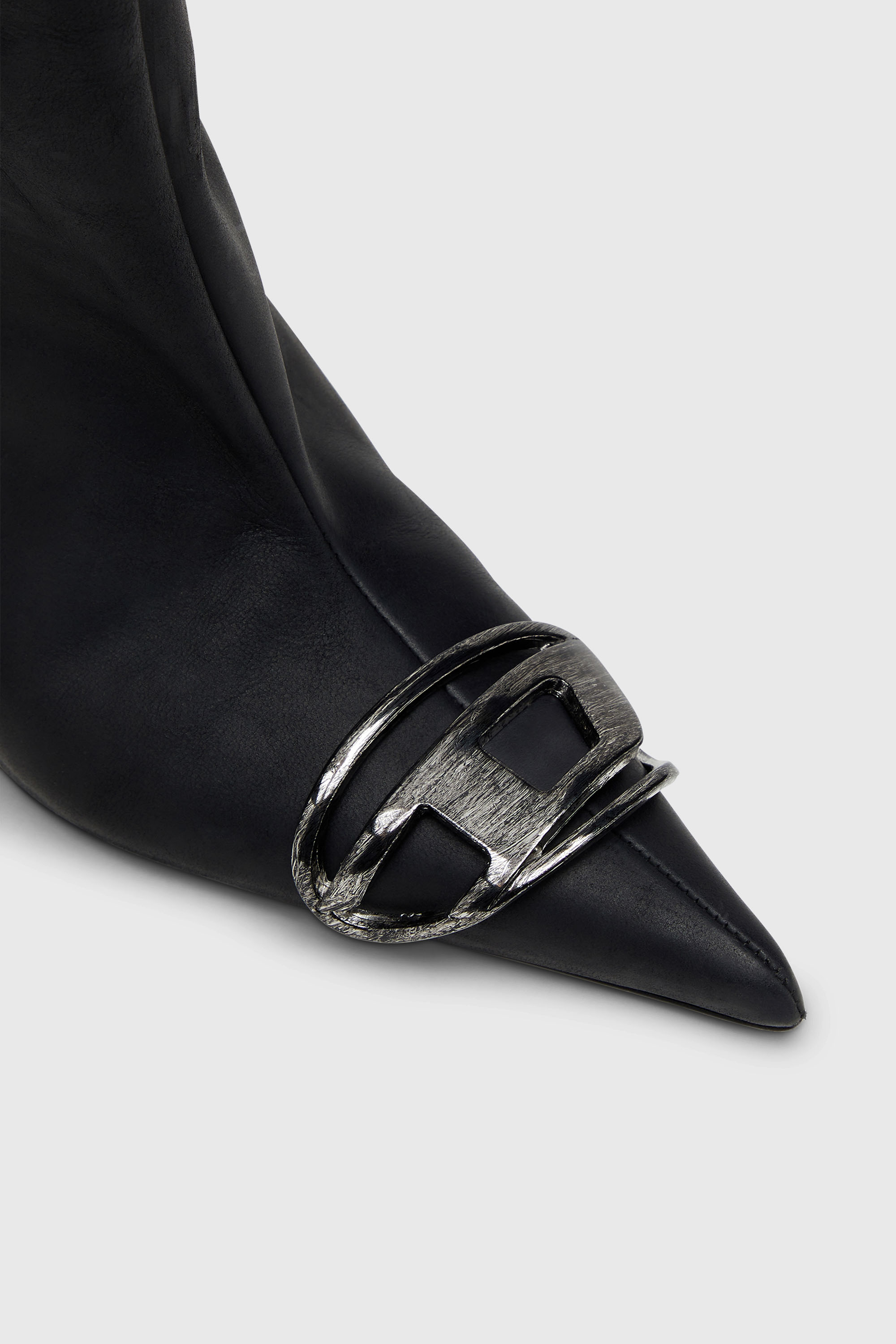 Diesel - D-VENUS 40 KB TUBE, D-Venus-Bottes hauteur genou en cuir huil&eacute; Femme in Noir - 5