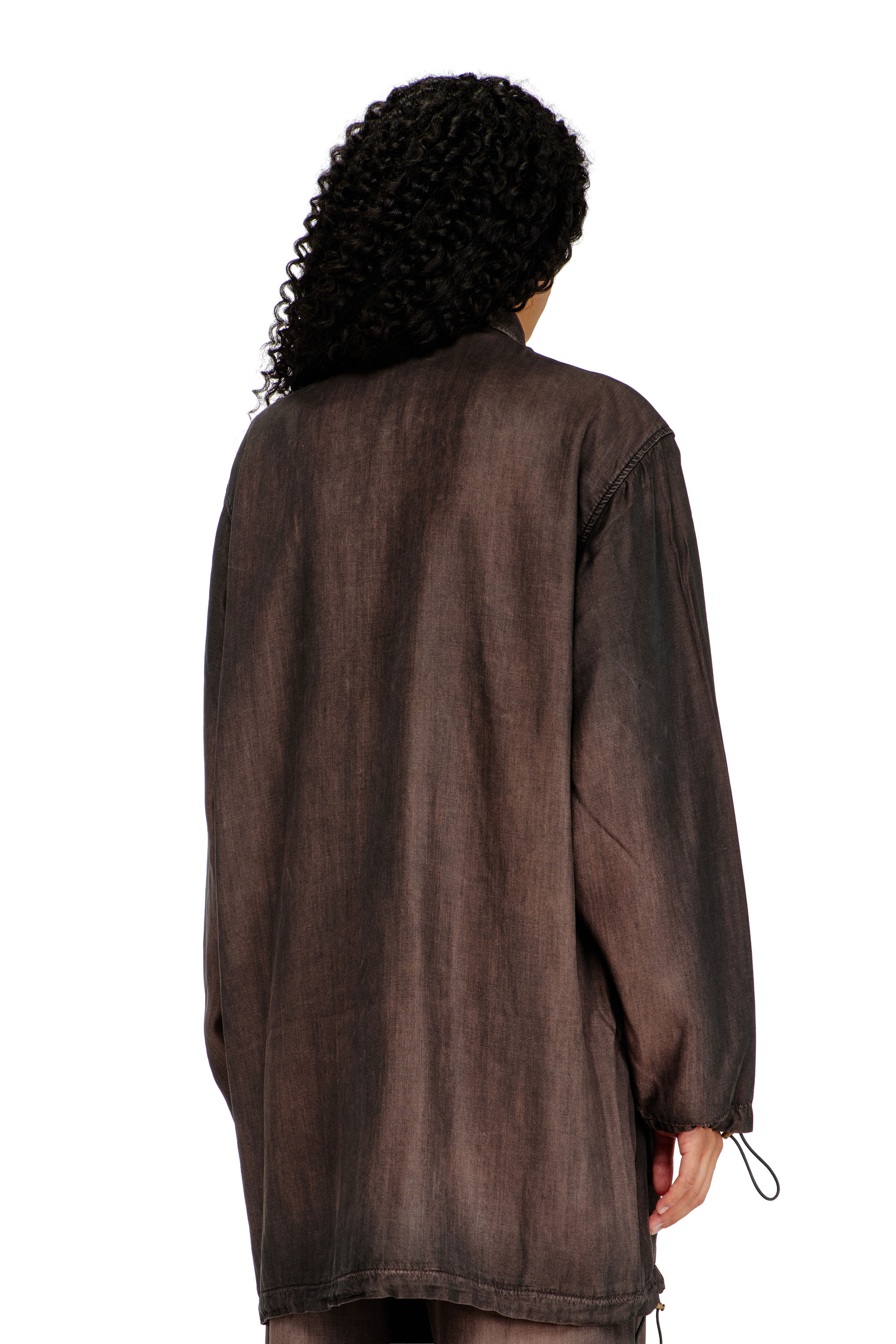 Diesel - DE-TROIT-S, Veste l&eacute;g&egrave;re en denim fluide enduit Femme in Marron - 4