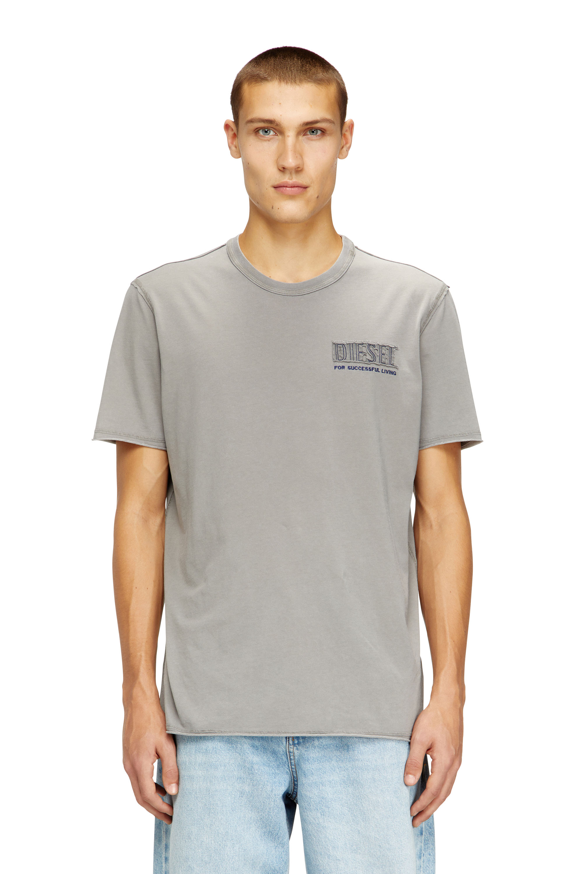 Diesel - T-RAWJUST-V1, T-shirt délavée à l'acide avec bords bruts Homme in Gris - 3