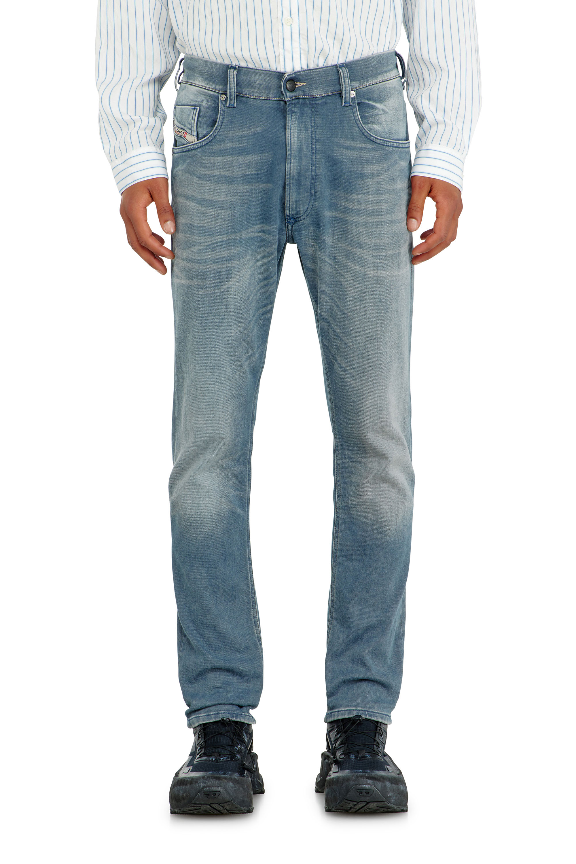 Diesel - Regular 2032 D-Krooley-BW Joggjeans&reg; 09P91 Homme, Bleu Clair - Image 1