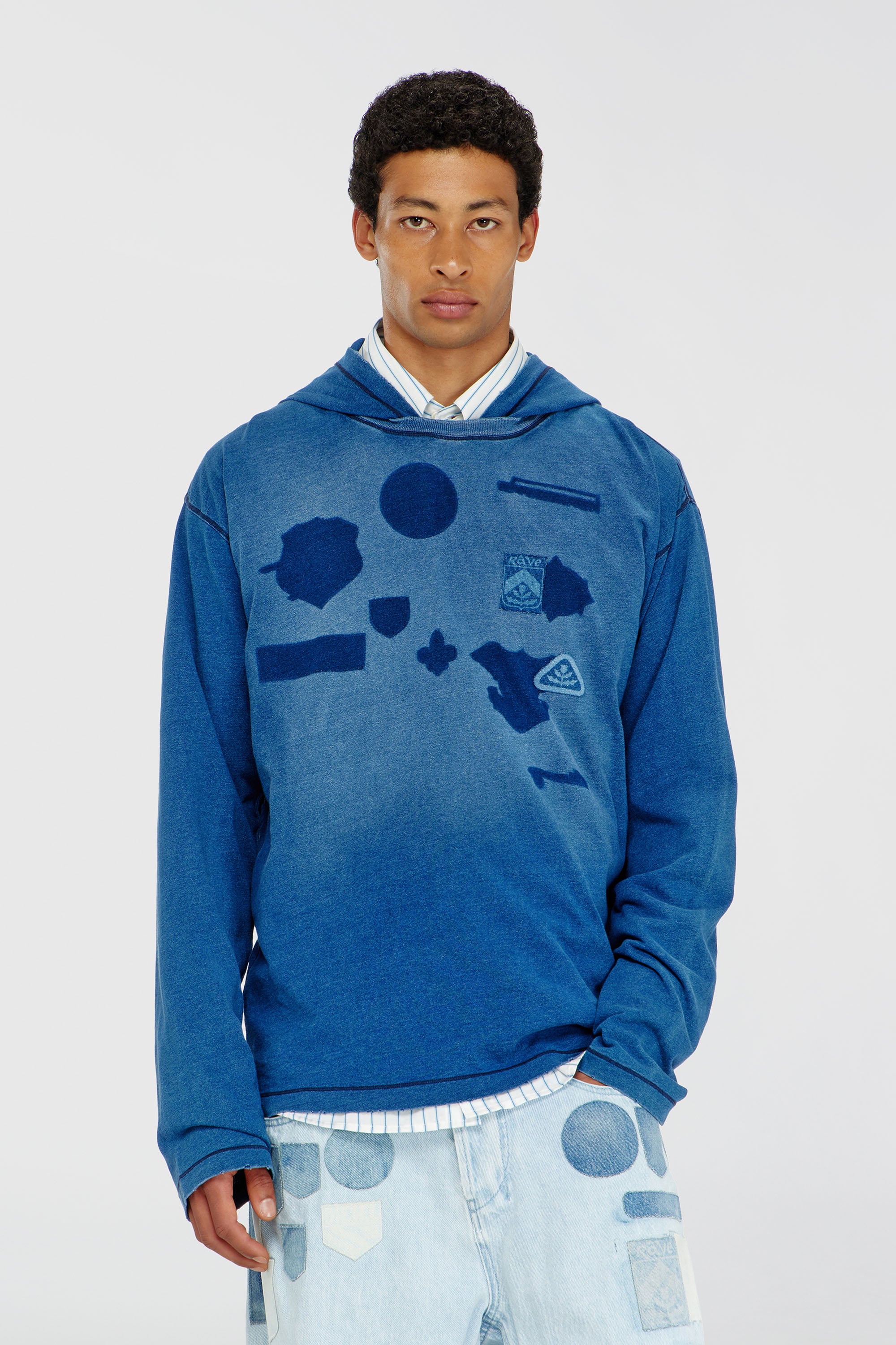Diesel - T-NOX-LS-HOOD, T-shirt &agrave; capuche manches longues avec patchs effet ombre Homme in Bleu - 1
