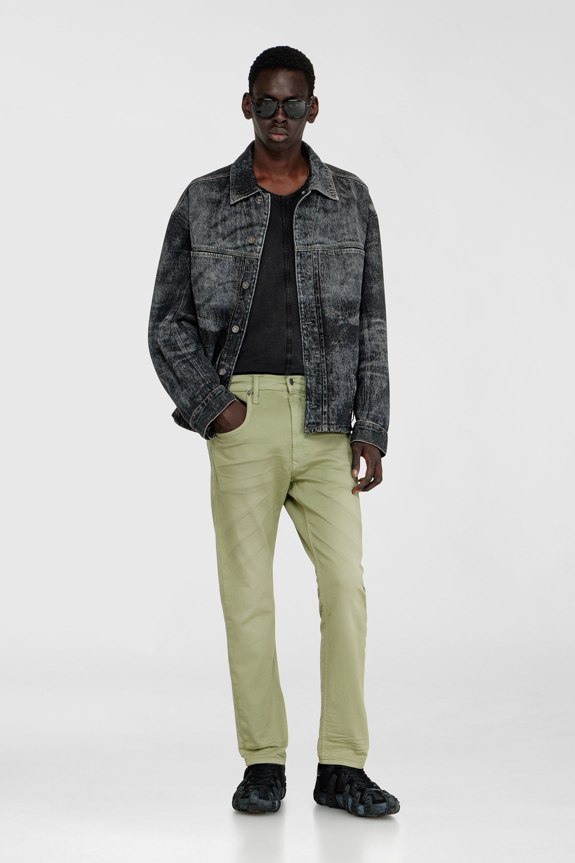 Diesel - Regular 2032 D-Krooley-BW Joggjeans&reg; 0670M Homme, Vert Olive - Image 2