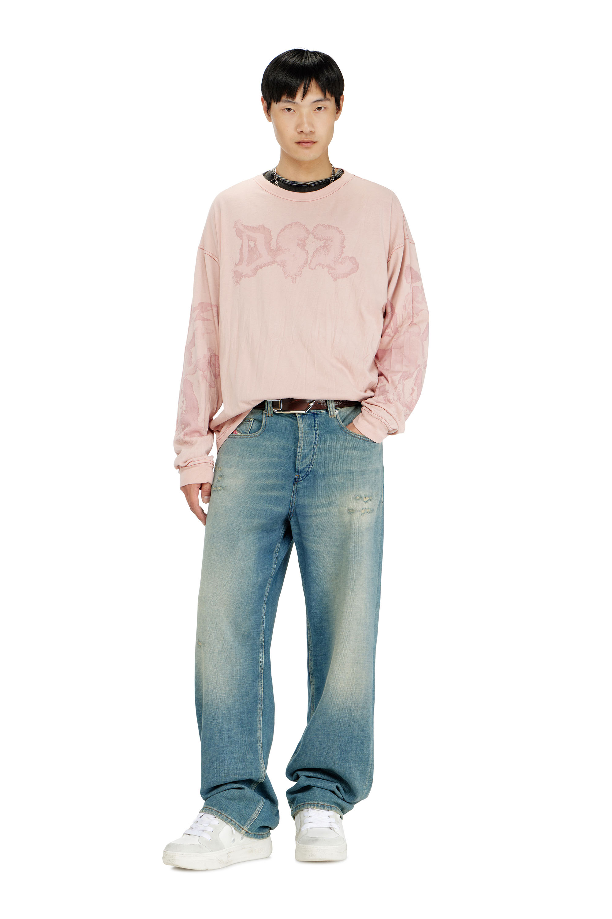 Diesel - T-BOXT-LS-AA4, T-shirt relaxed &agrave; manches longues avec imprim&eacute; tachet&eacute; Homme in ToBeDefined - 2
