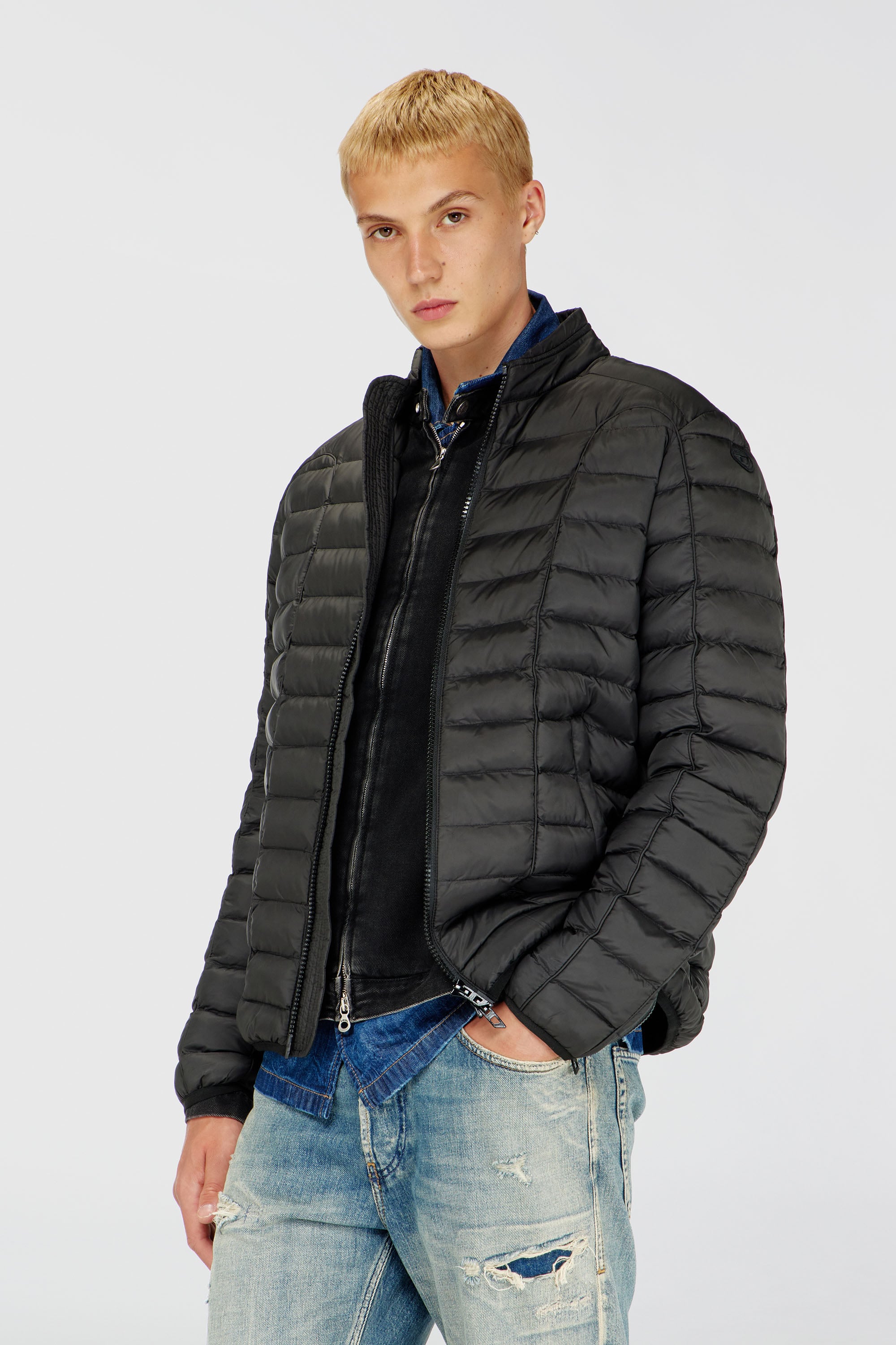 Diesel - W-PILOT, Veste doudoune en nylon l&eacute;ger Homme in Noir - 1