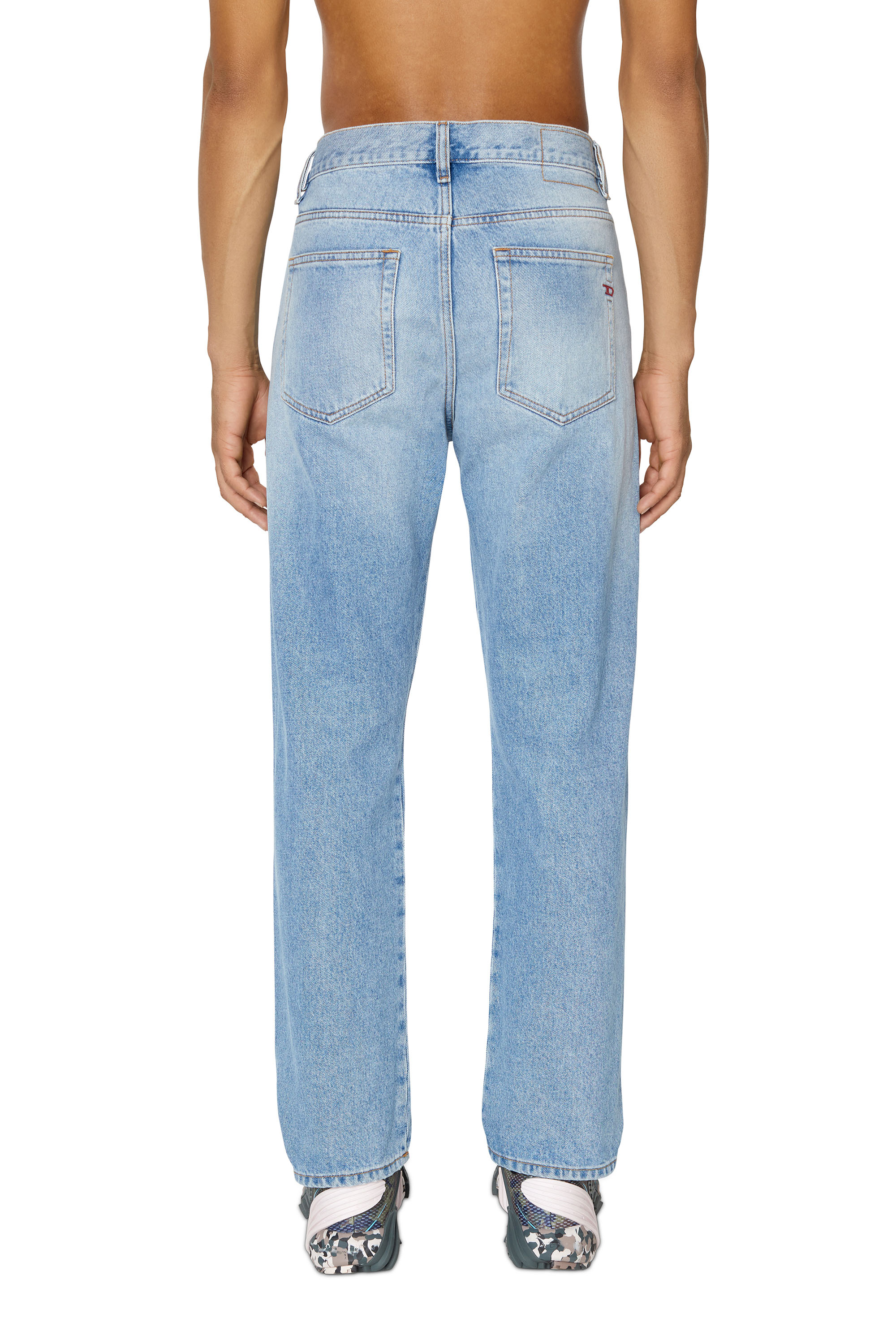 Diesel - 2020 D-Viker 007G6 Straight Jeans, Bleu Clair - Image 2