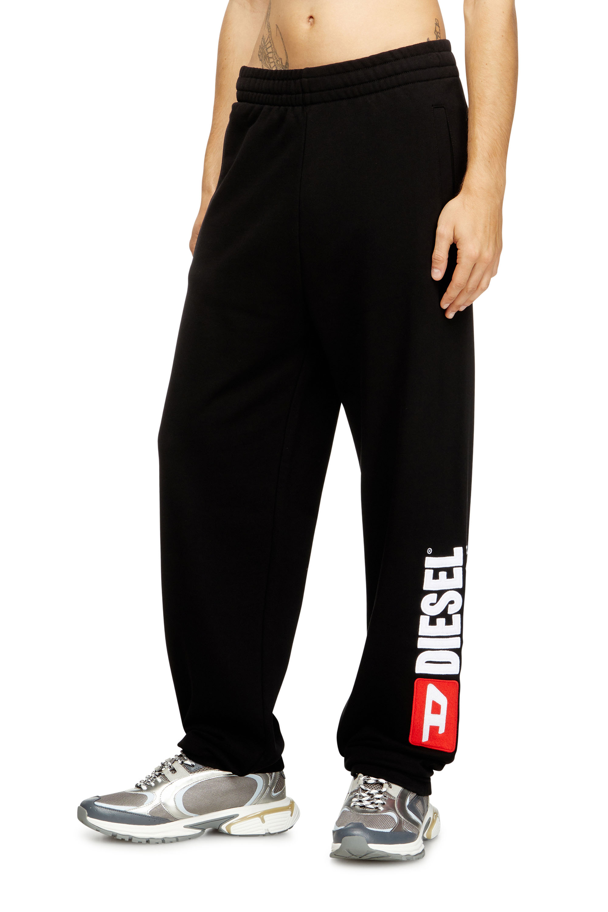 Diesel - P-MARKY-DIV, Pantalon de survêtement en coton avec patch Diesel Homme in Noir - 1