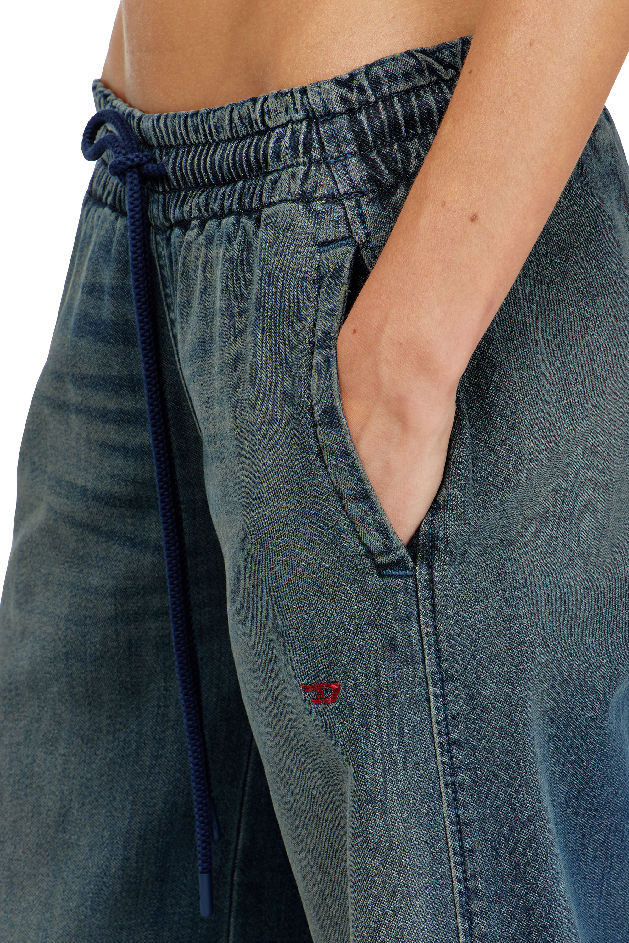 Diesel - Relaxed 2078 D-Ainty Joggjeans&reg; 09N62 Femme, Bleu Fonc&eacute; - Image 5