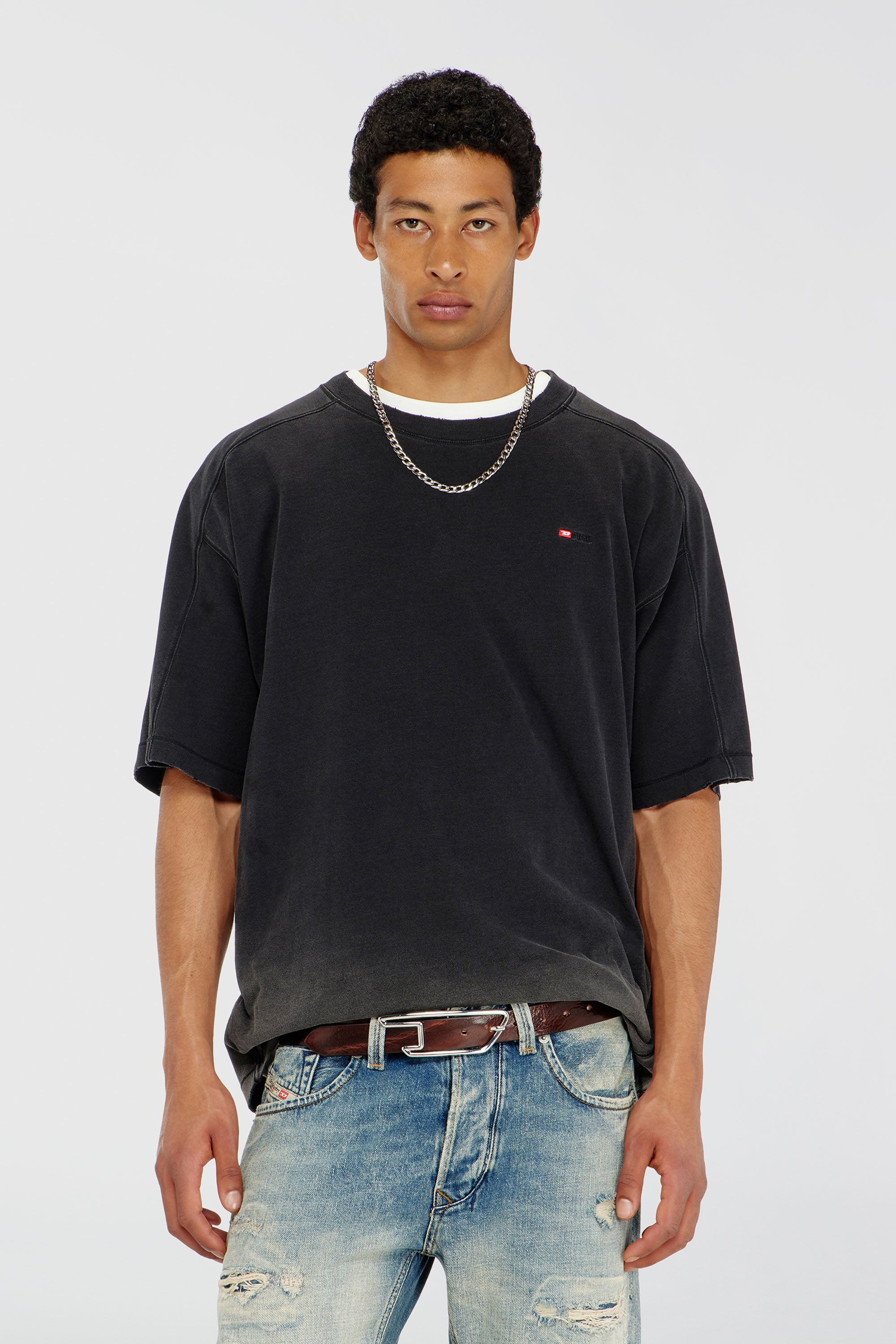 Diesel - T-CROX, T-shirt en coton &agrave; effet d&eacute;grad&eacute; Homme in Noir - 1