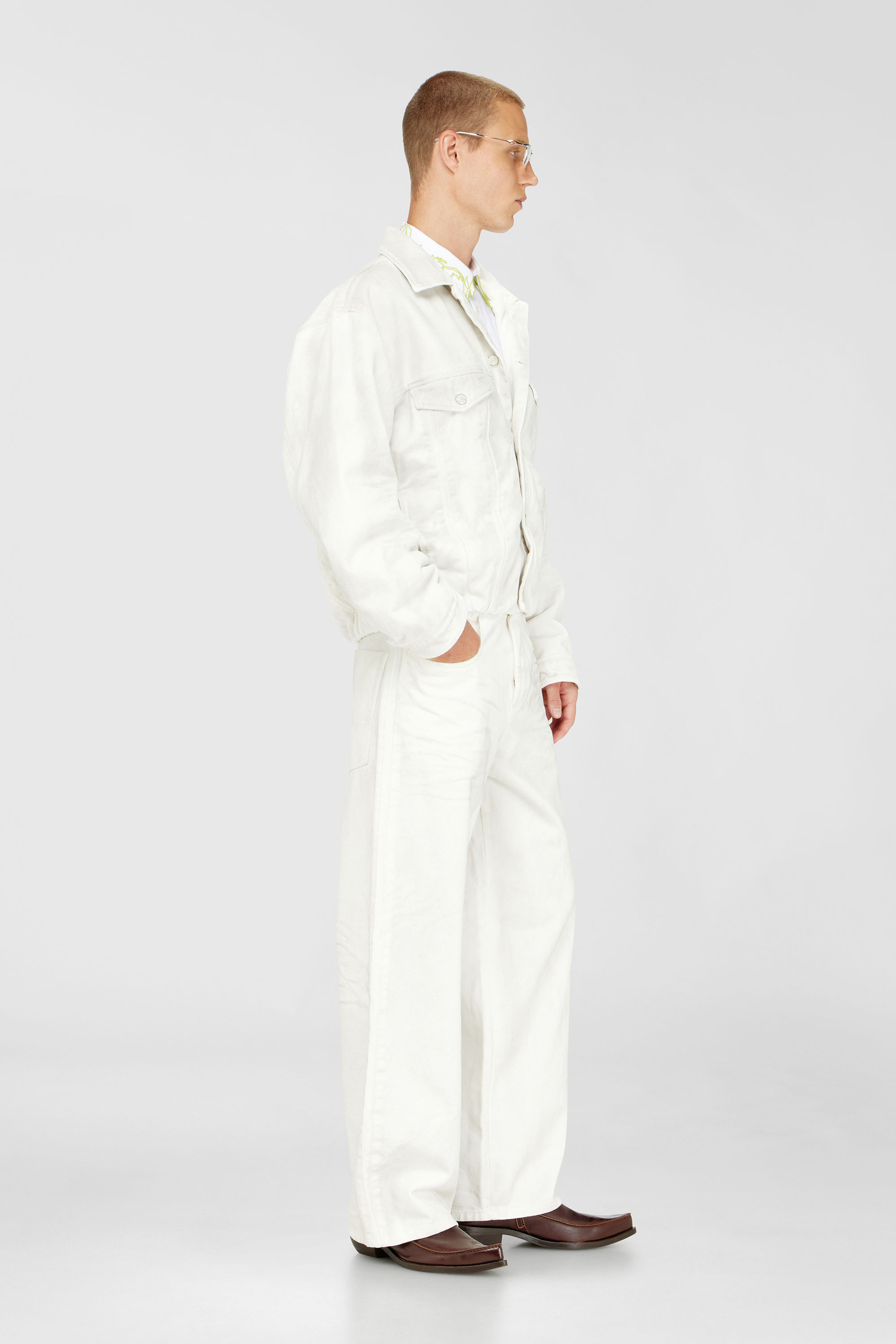 Diesel - Relaxed Jeans 1982 D-Hakou 007GG Mixte, Blanc - Image 2