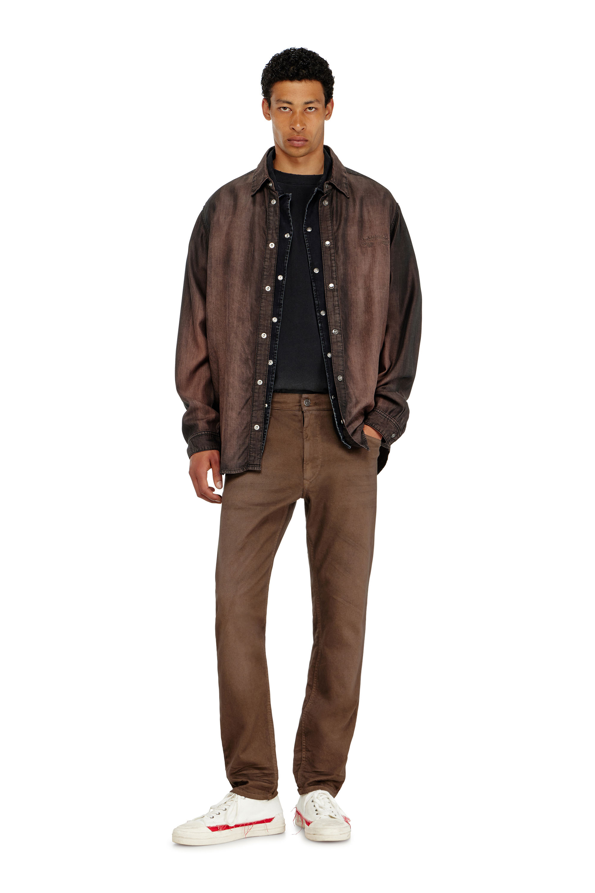 Diesel - Regular 2032 D-Krooley-BW Joggjeans&reg; 0670M Homme, Marron - Image 1
