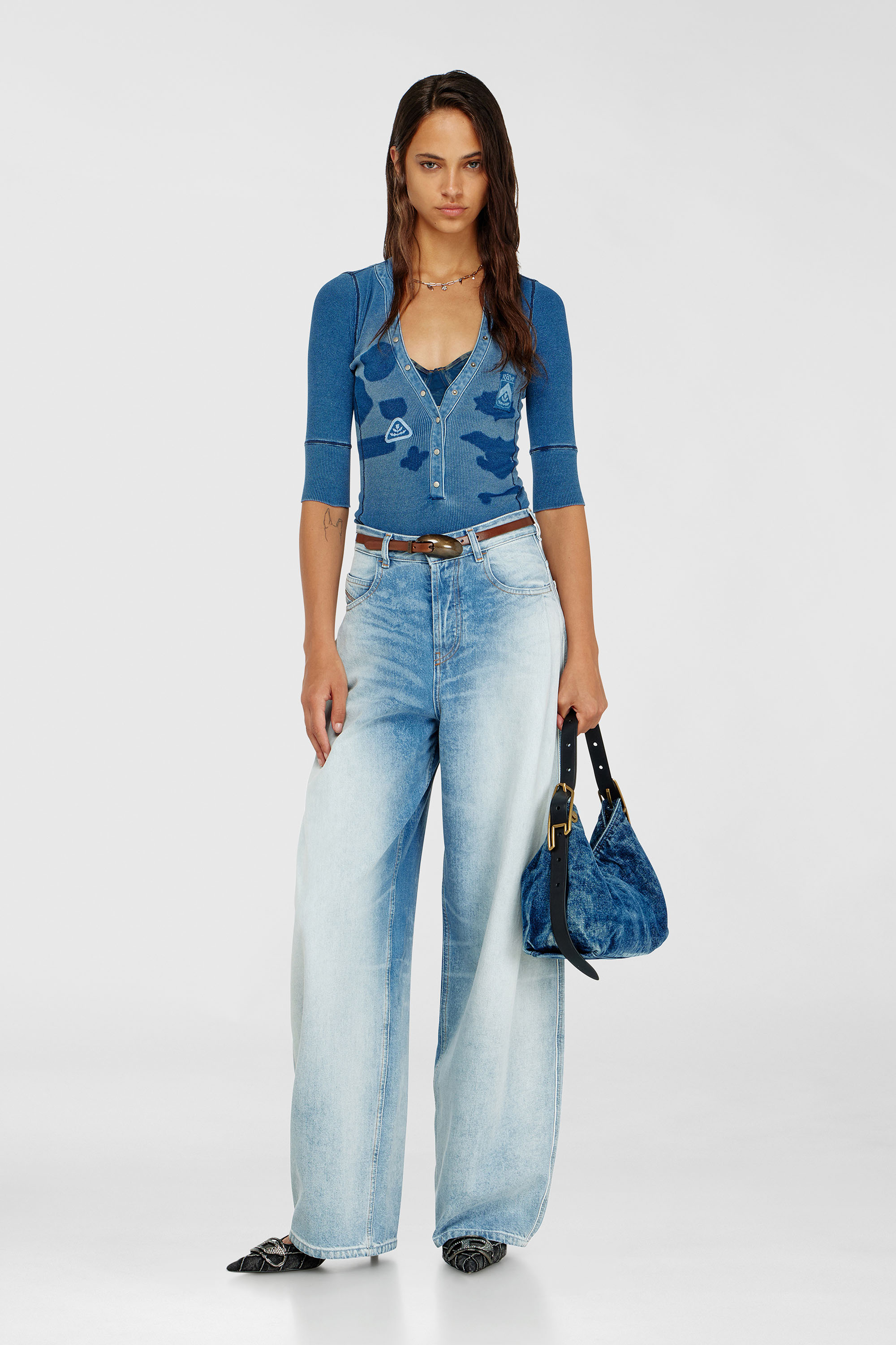 Diesel - T-EREME, Haut henley avec effets shadow-patch Femme in Bleu - 1