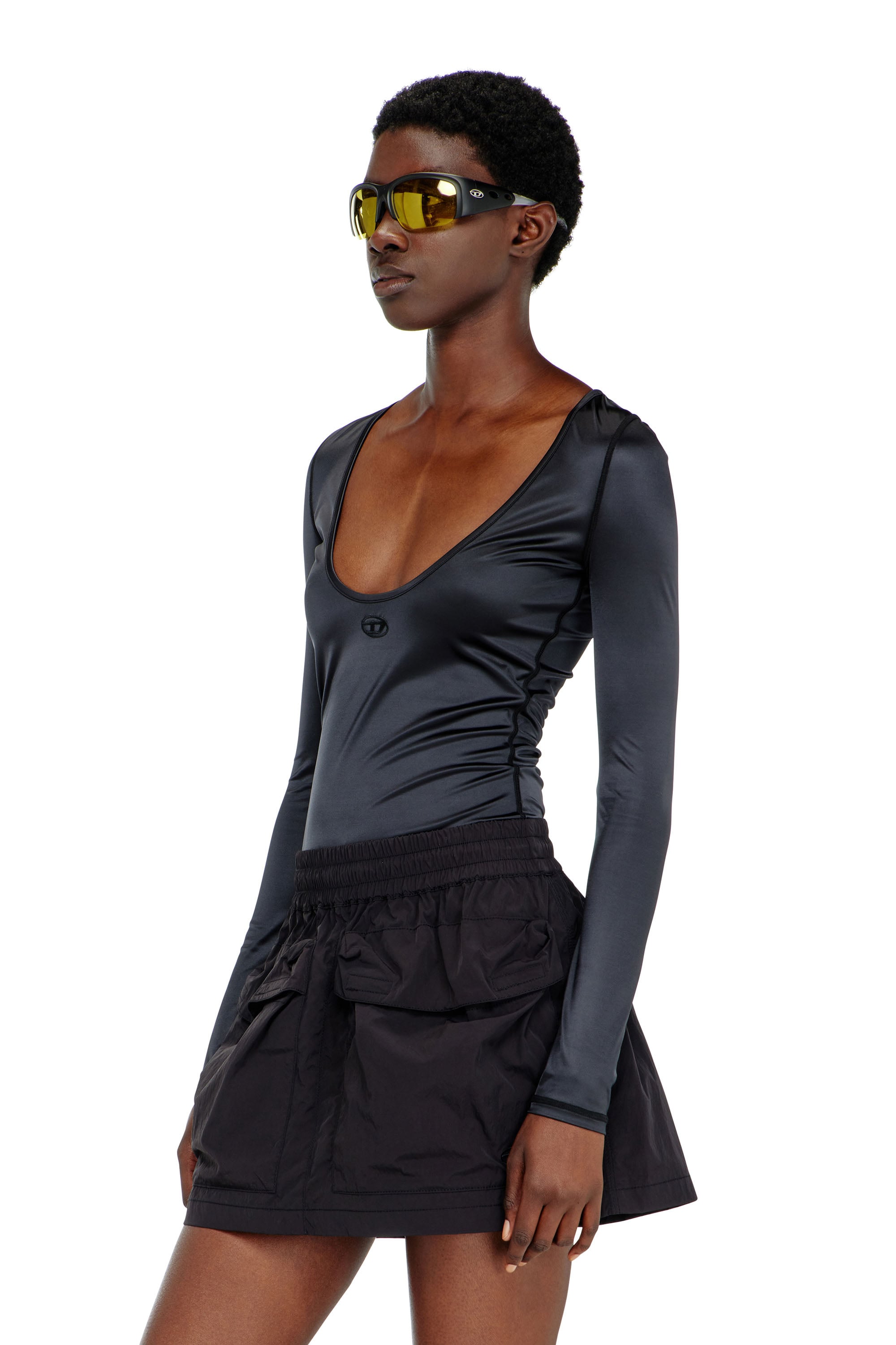 Diesel - T-ELPHIN-LS, Top slim en nylon &agrave; encolure d&eacute;gag&eacute;e avec Logo Oval D brod&eacute; Femme in Noir - 3