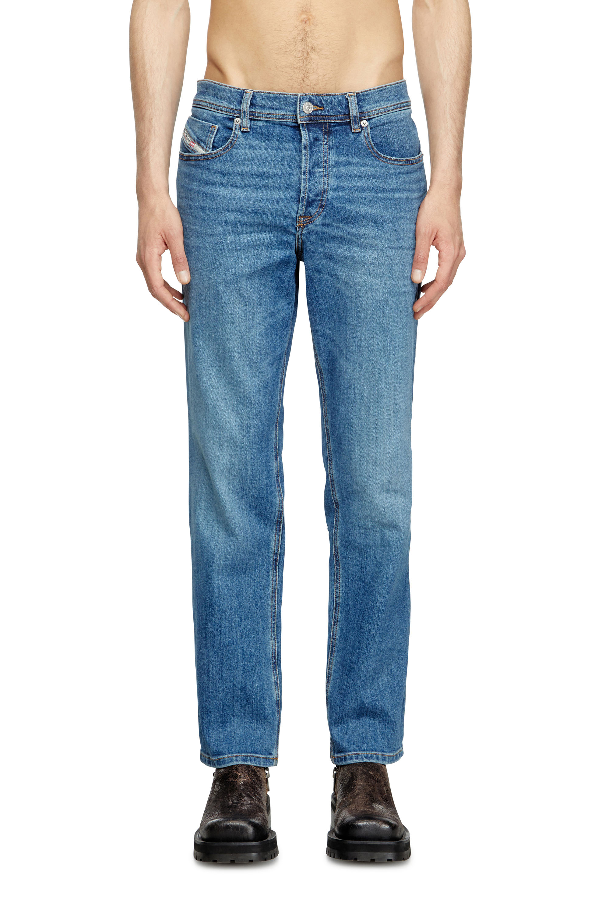 Diesel - Regular Jeans 2023 D-Finitive 0KIAL Homme, Bleu Clair - Image 1