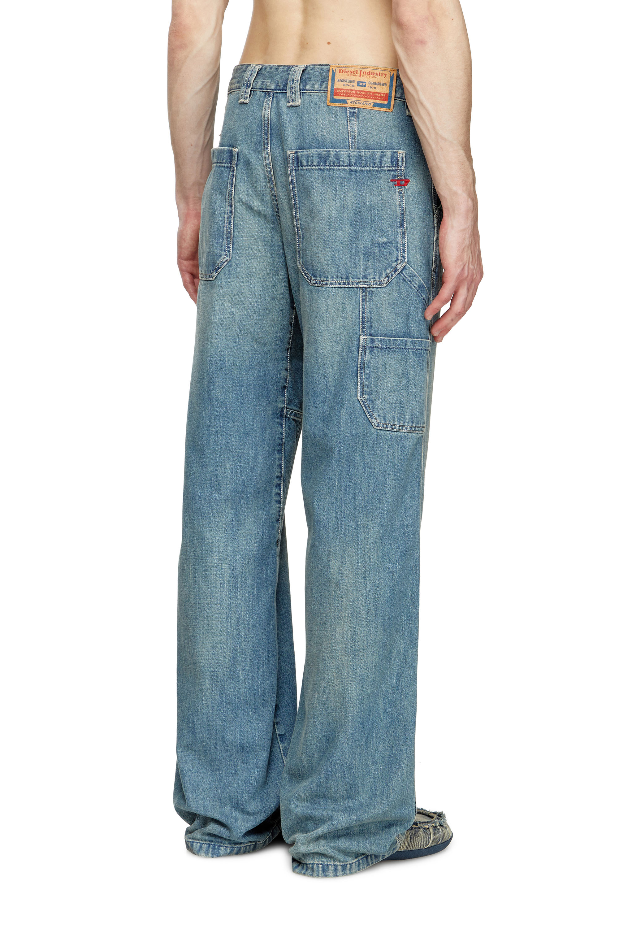 Diesel - Relaxed Jeans D-Livery 068SK Homme, Bleu Clair - Image 4