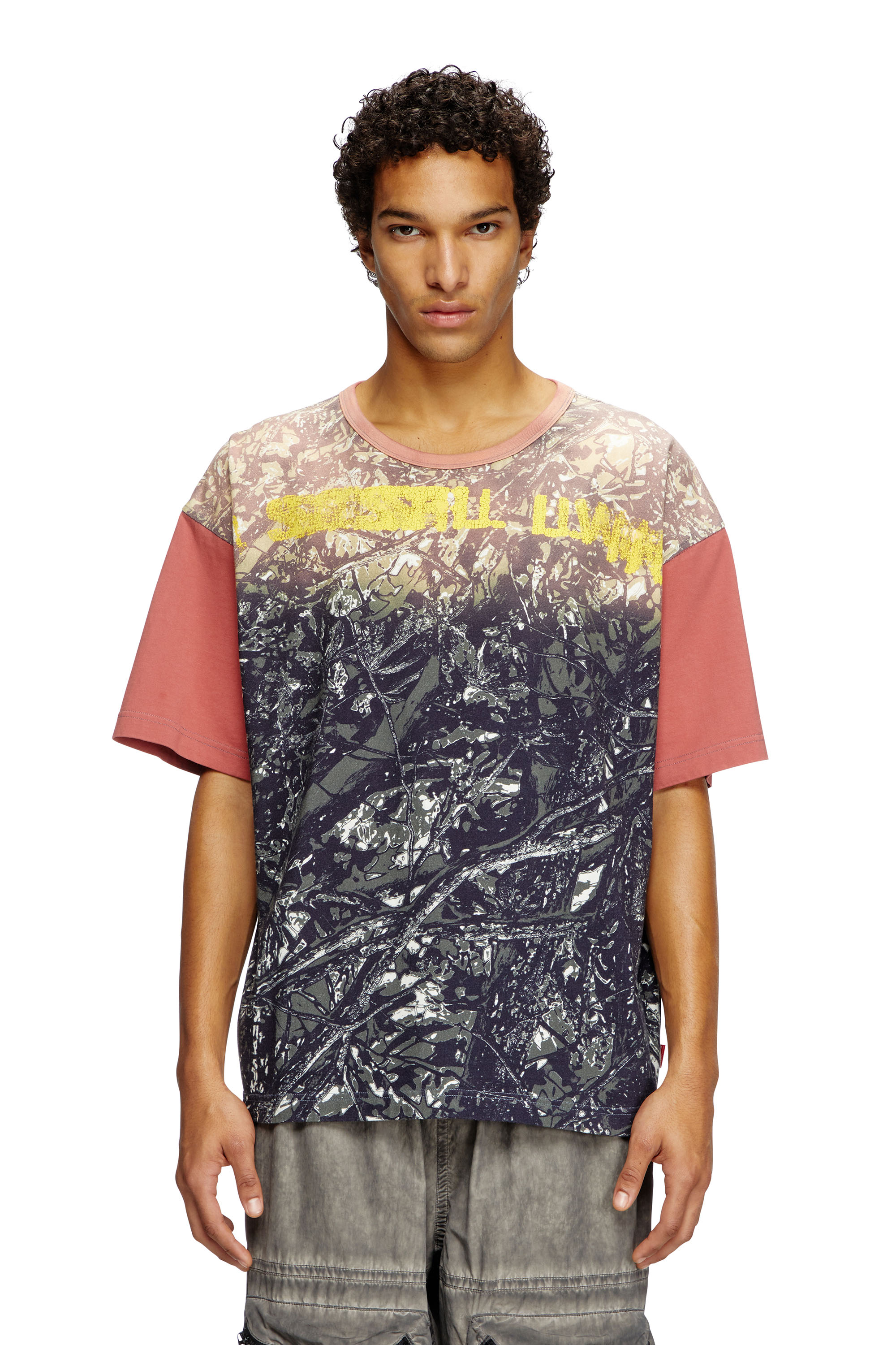 Diesel - T-BOXT-CAMOU, T-shirt avec imprimé camouflage glitch Homme in Polychrome - 1