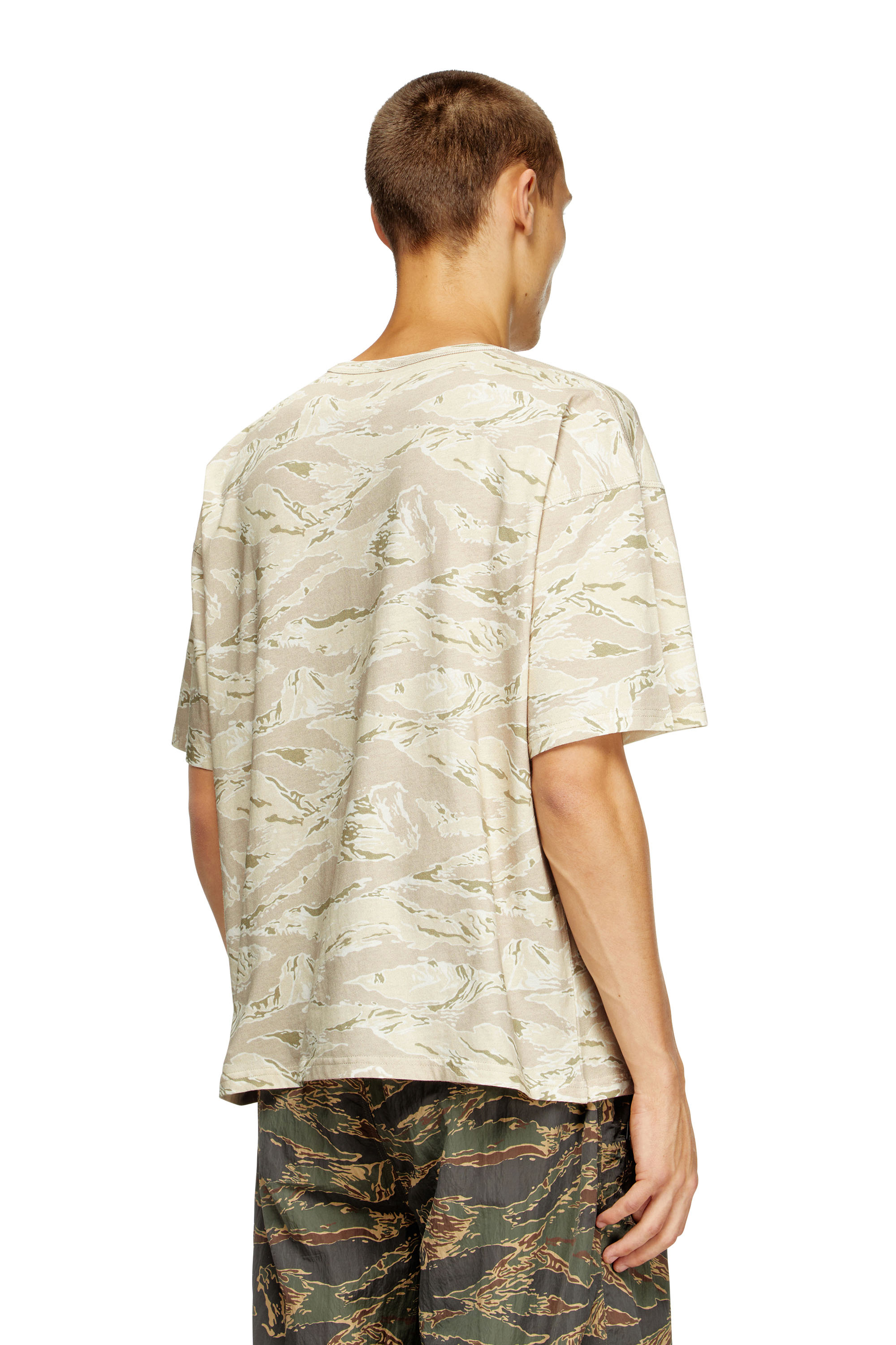 Diesel - T-BOXT-T14, T-shirt camouflage avec imprimé aigle Homme in Beige - 4