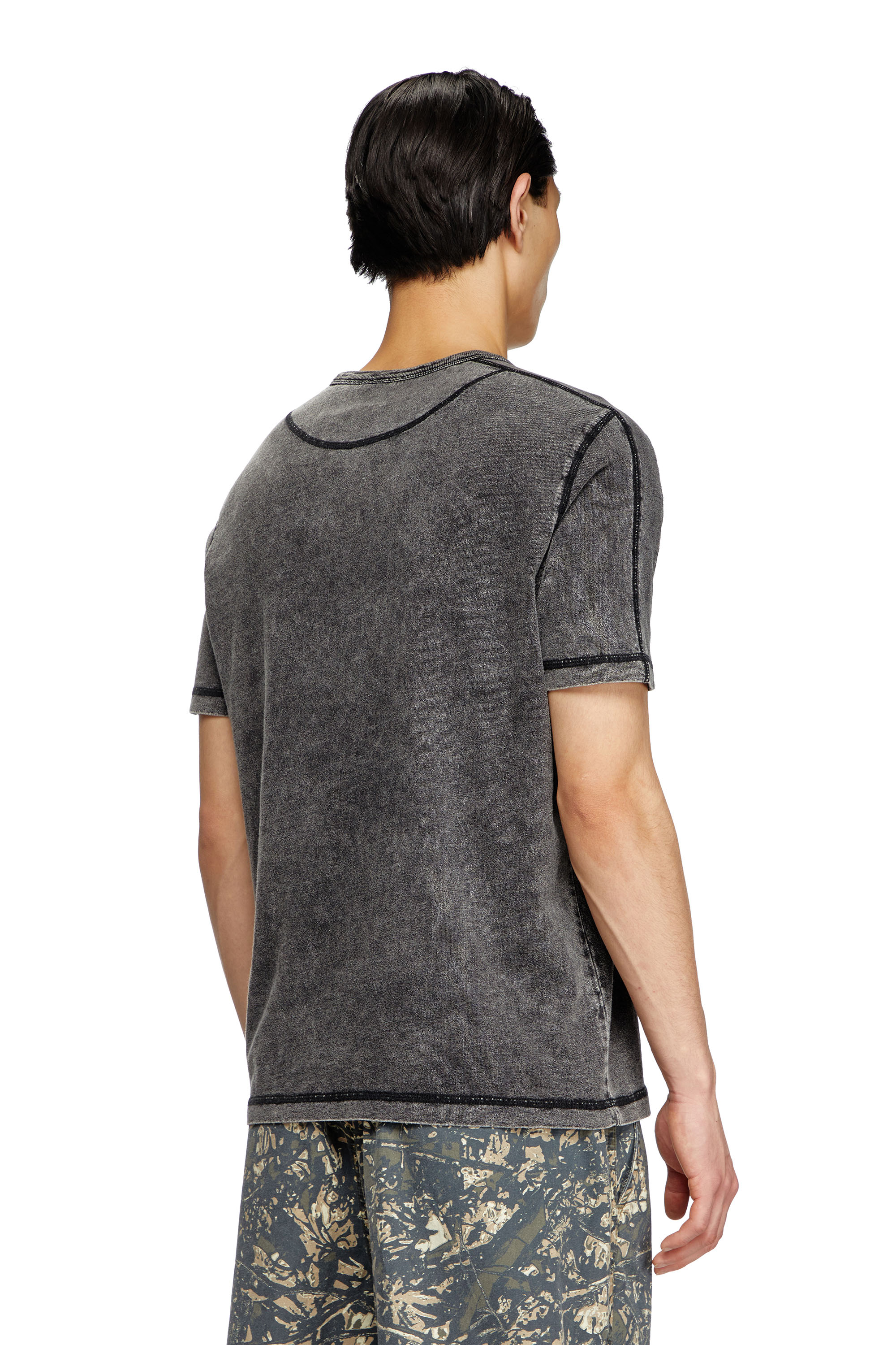 Diesel - T-ADJIND, T-shirt en jersey effet denim Homme in Noir - 4