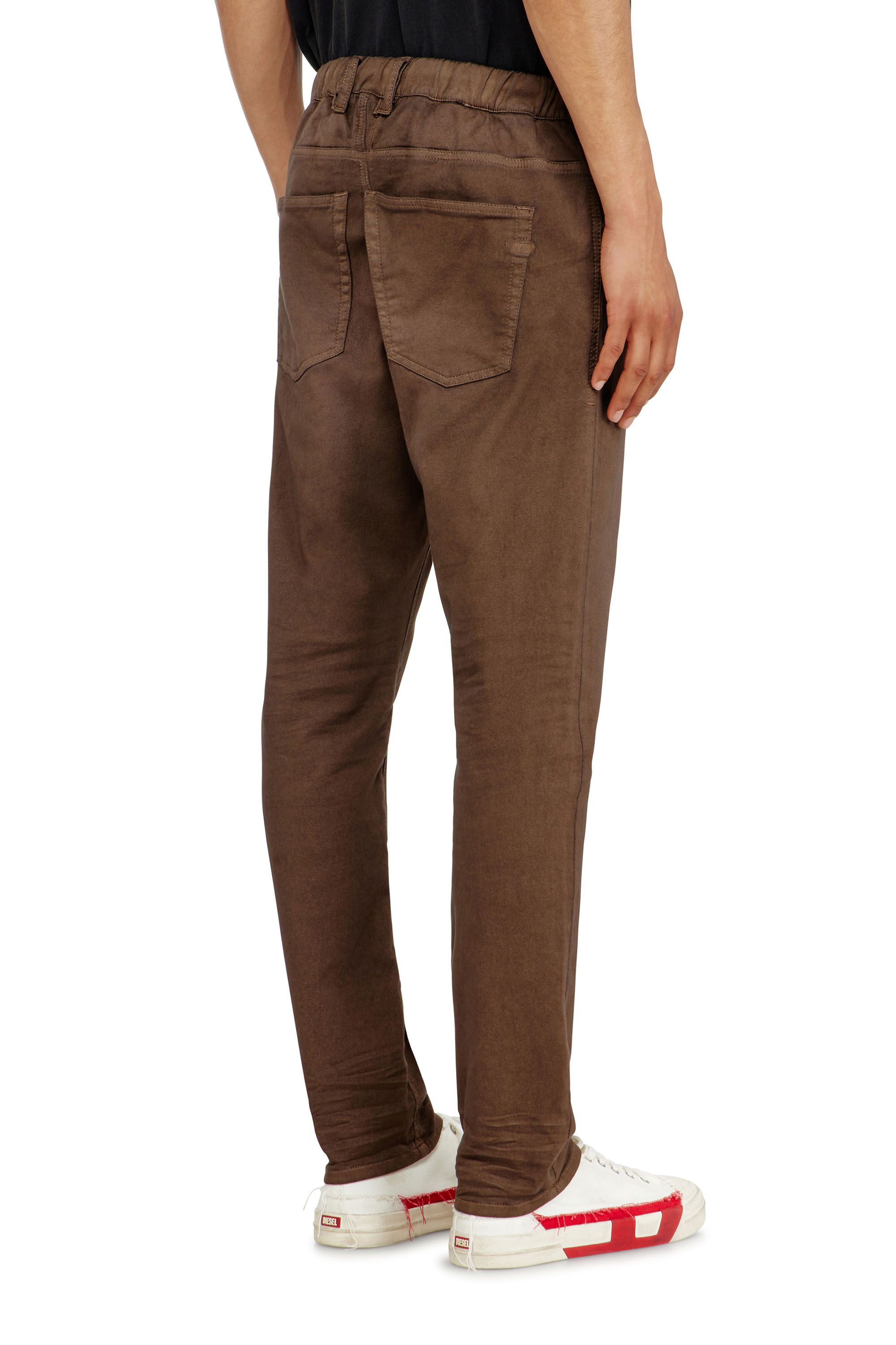 Diesel - Regular 2032 D-Krooley-BW Joggjeans&reg; 0670M Homme, Marron - Image 4