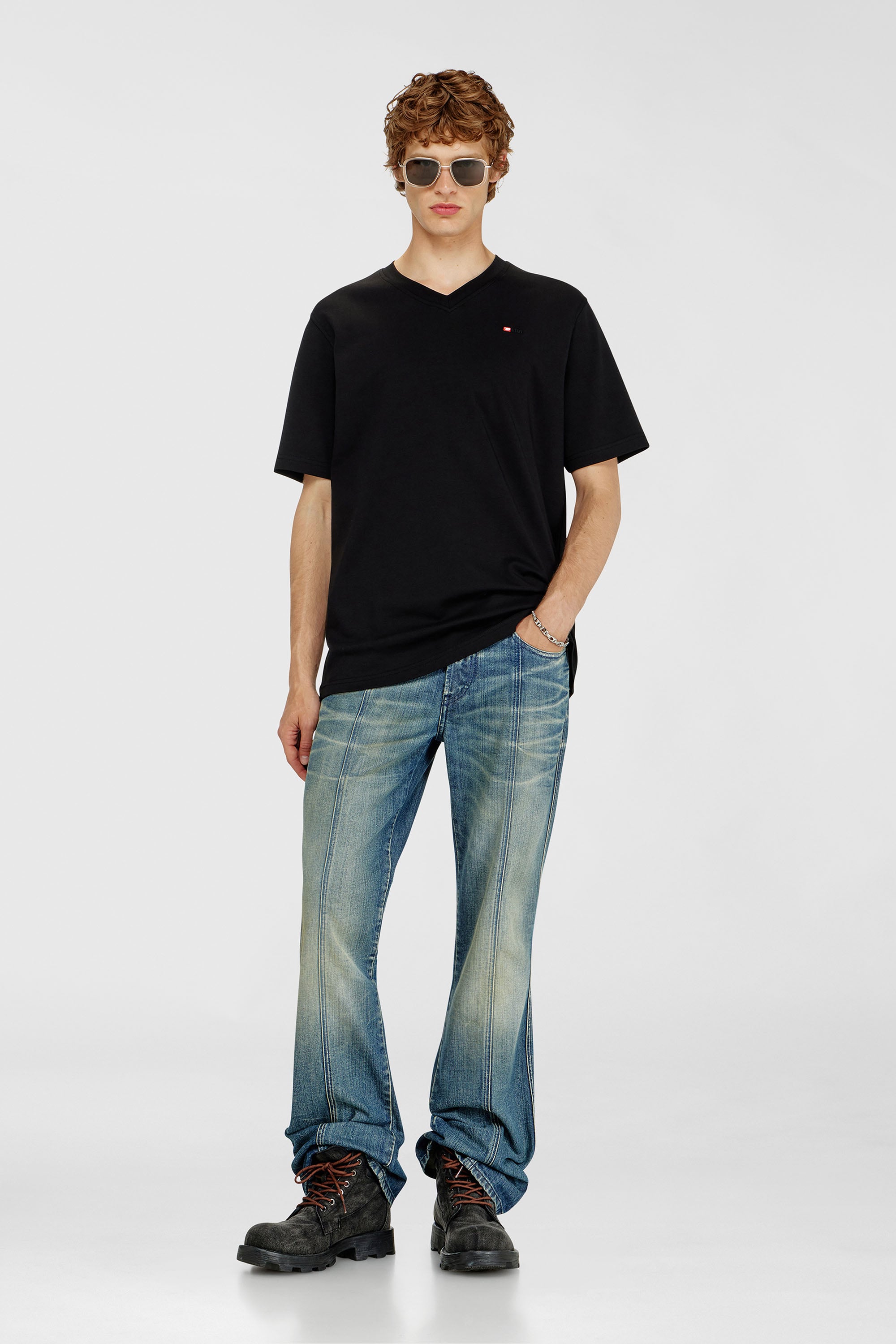 Diesel - T-ADJUST-V-MICRODIV, T-shirt &agrave; col en V avec micro logo brod&eacute; Homme in Polychrome - 2
