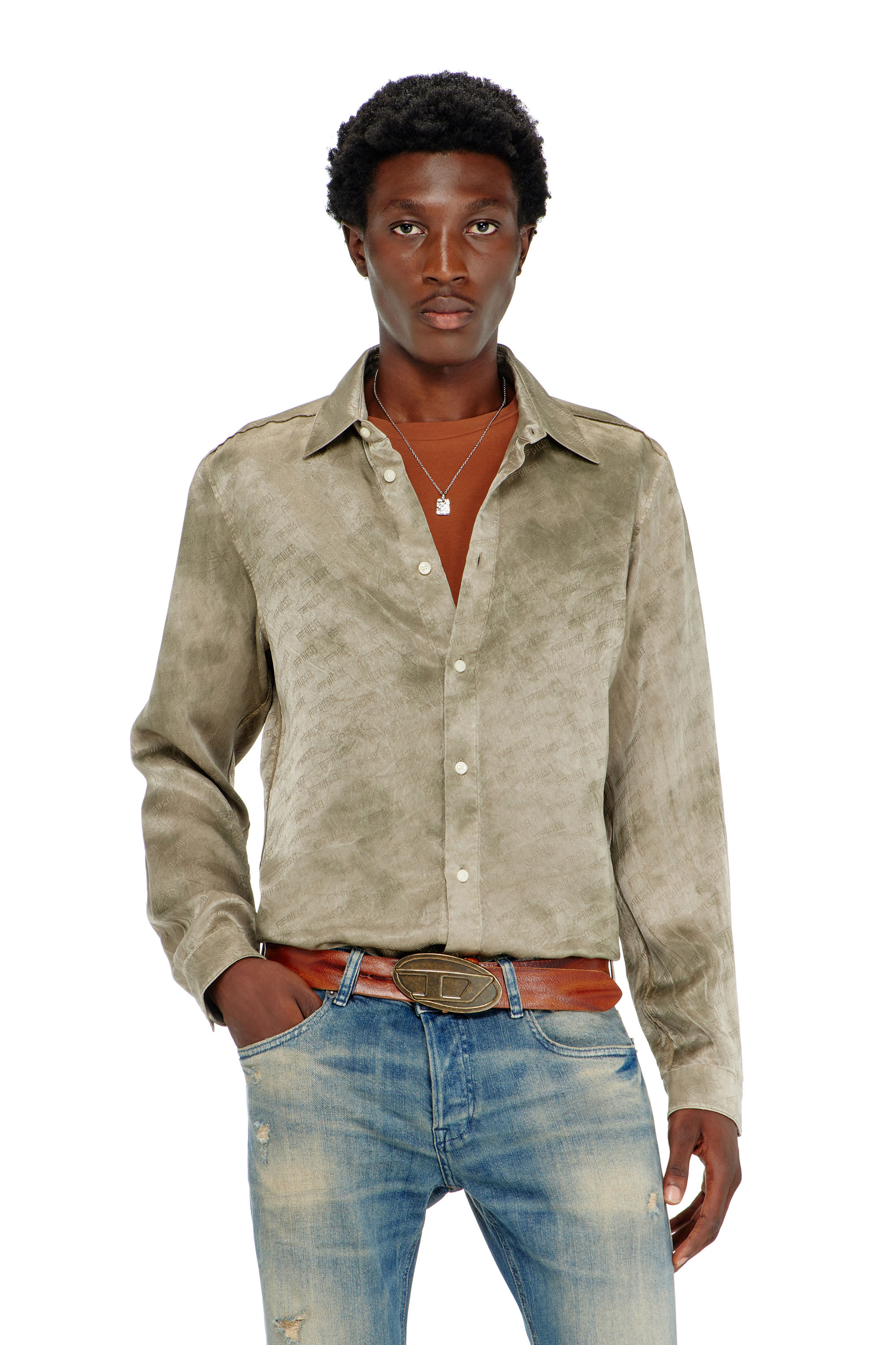 Diesel - S-KISSY-HNBW, Chemise en satin froiss&eacute; jacquard logo Homme in Marron - 1