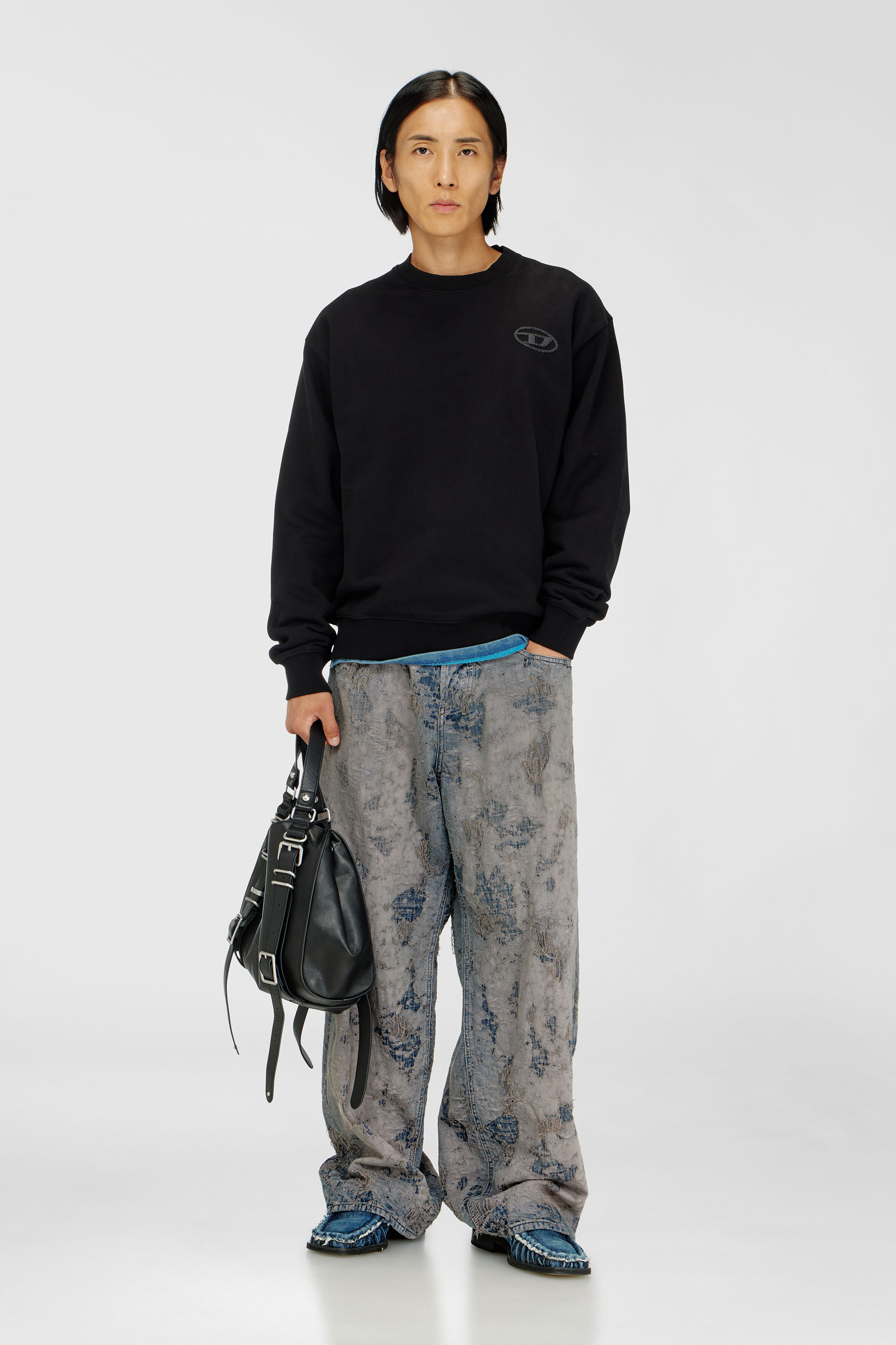 Diesel - S-LUK-R-T92, Pull en coton avec broderie logo Oval D ton sur ton Homme in Noir - 1