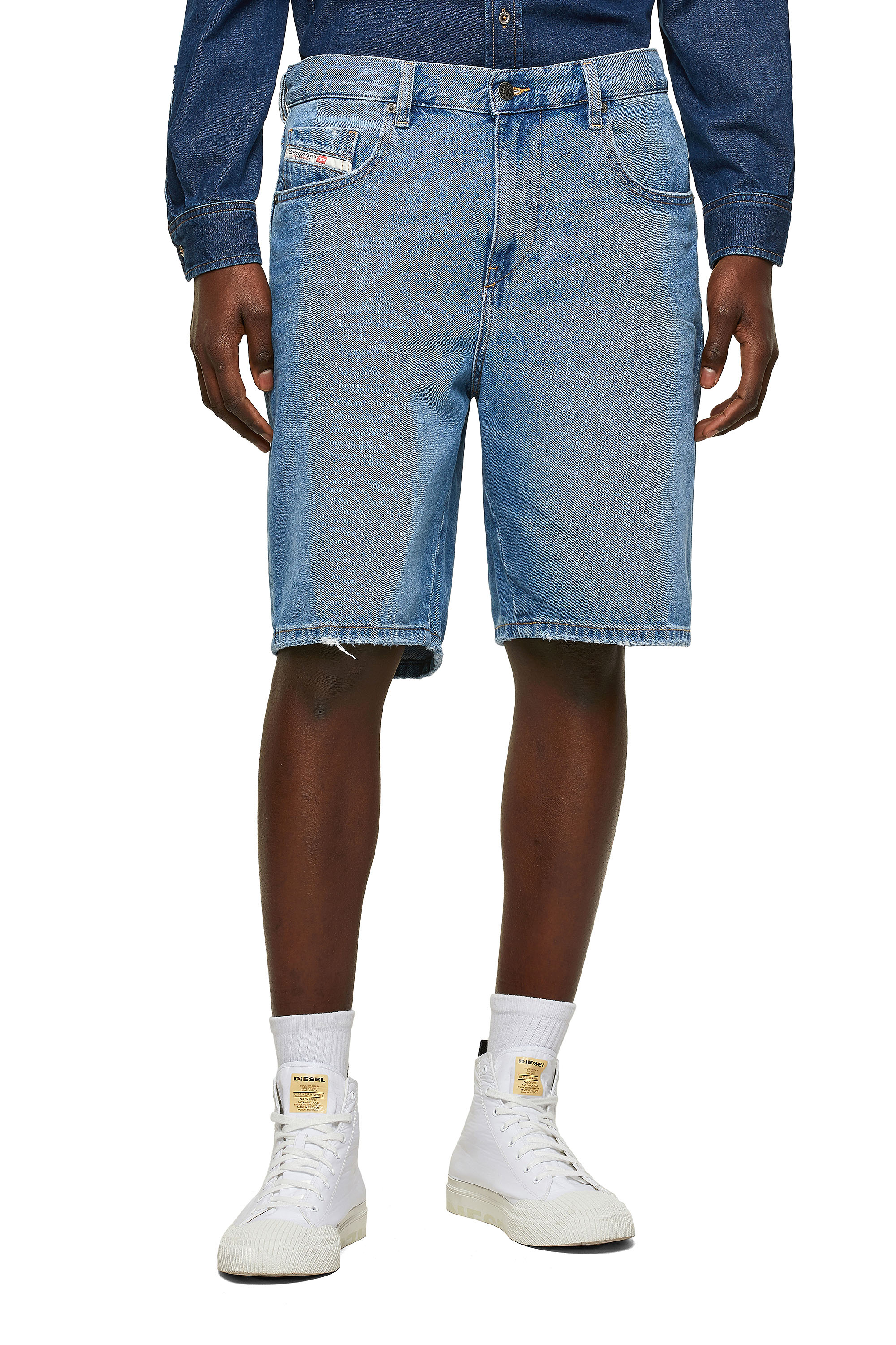 DSTRUKTSHORT Homme Short slim en denim avec abrasion Diesel