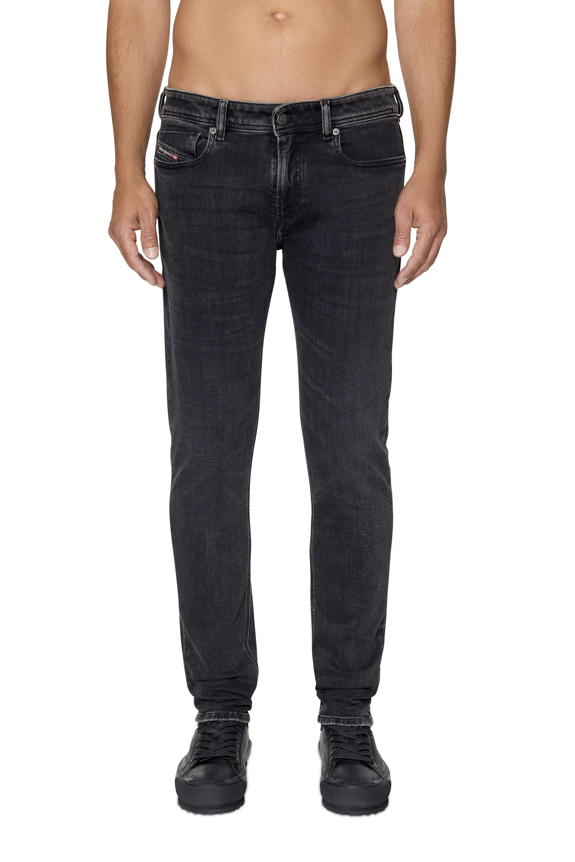 D-fining jeans with logo Jean DIESEL pour homme en coloris Noir 22 % de réduction Homme Vêtements Jeans Jeans coupe droite 