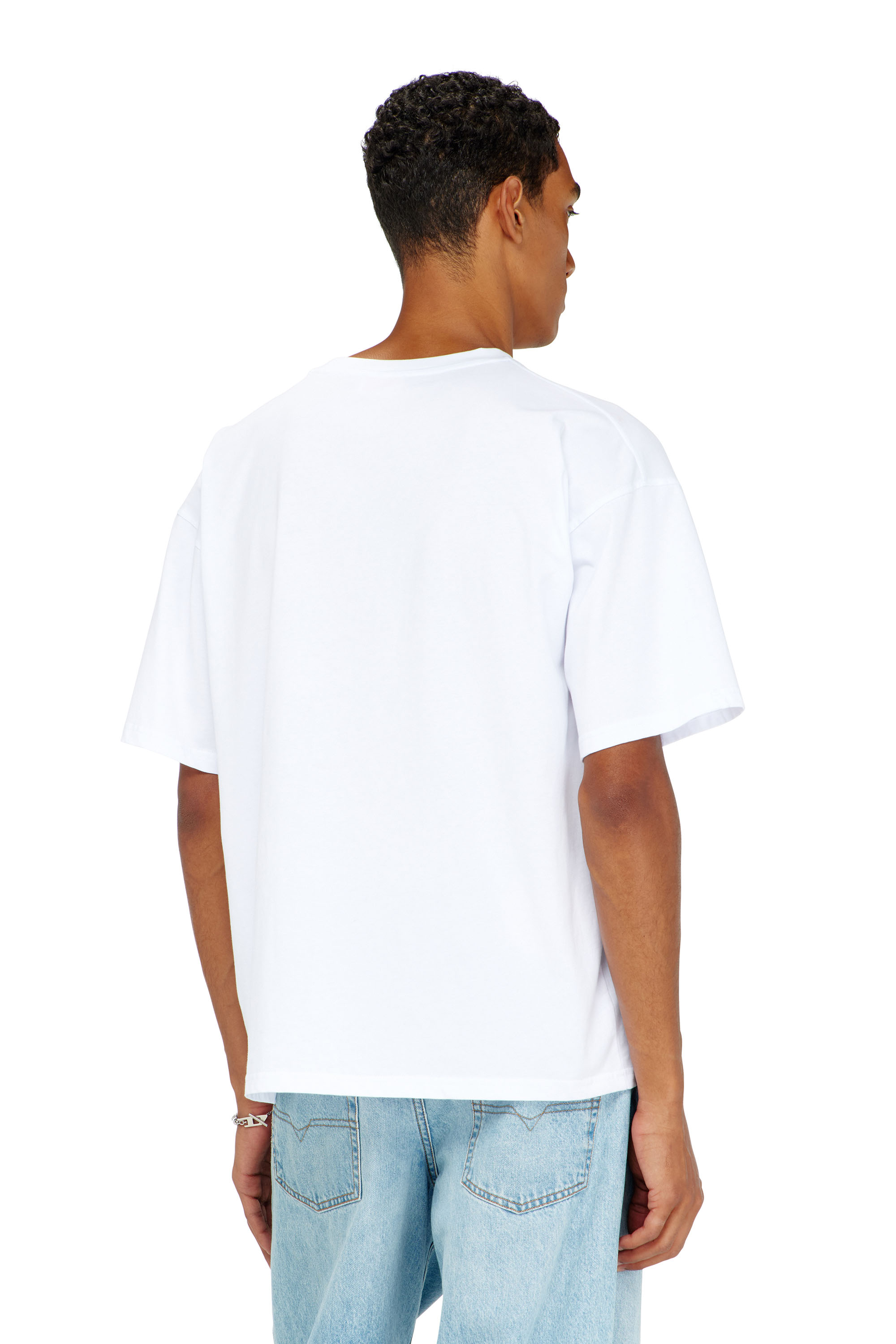 Diesel - T-BOXT-DCO, T-shirt en coton d&eacute;contract&eacute;e avec broderie Oval D Homme in Blanc - 4