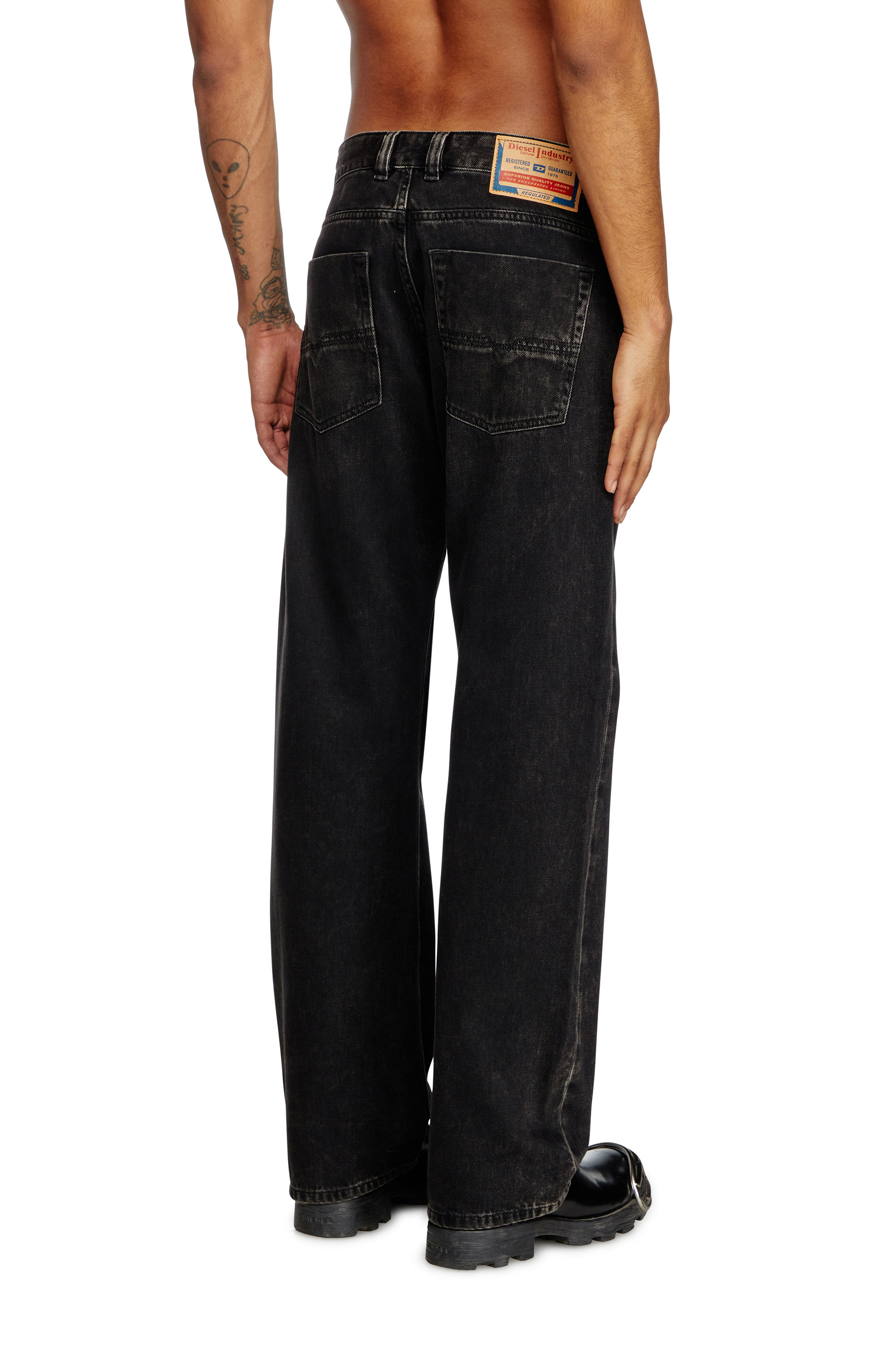 Diesel - Relaxed Jeans 1980 D-Eeper 09J96 Homme, Noir/Gris foncé - Image 3