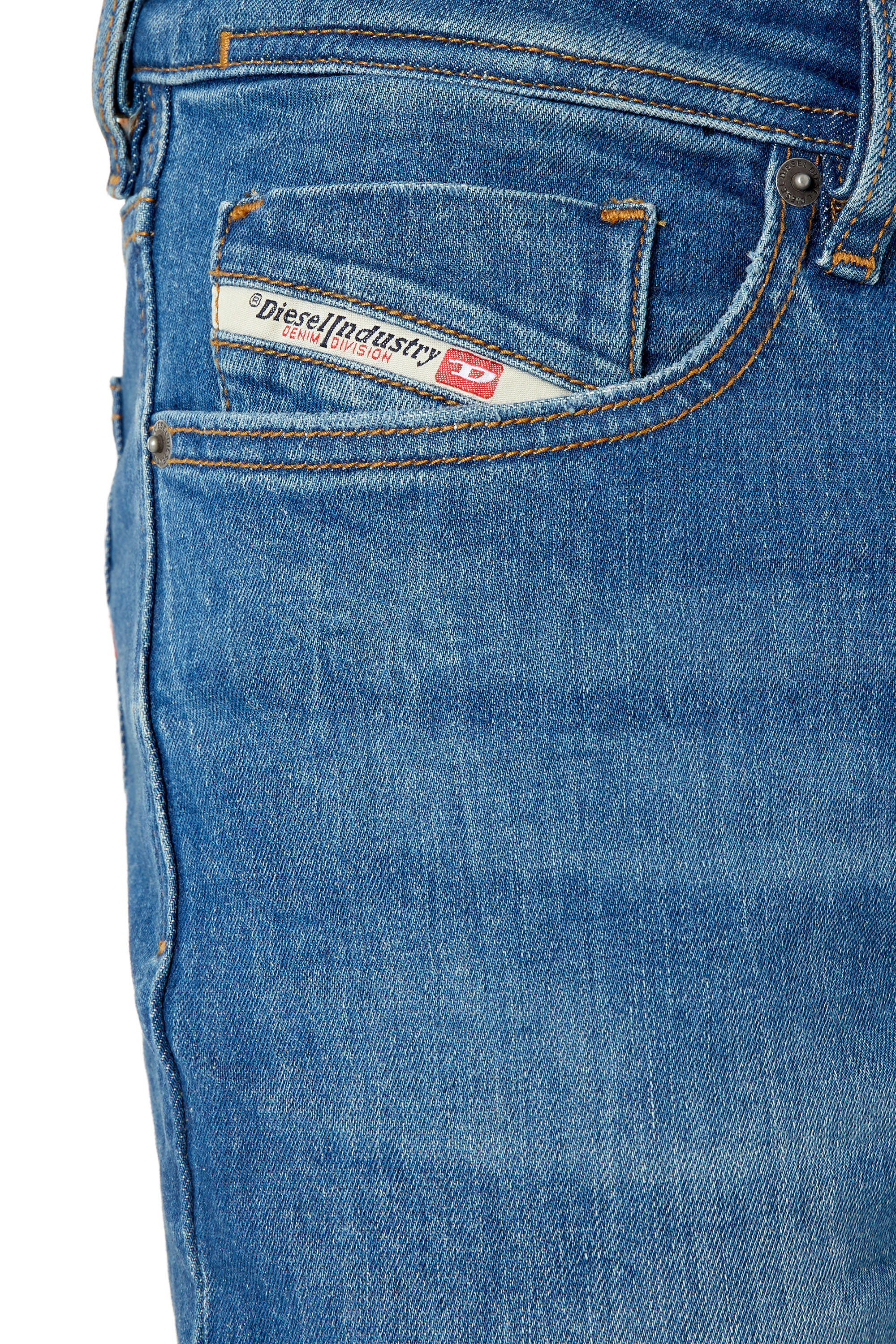 Diesel - 1979 Sleenker E09PK Skinny Jeans, Bleu moyen - Image 4