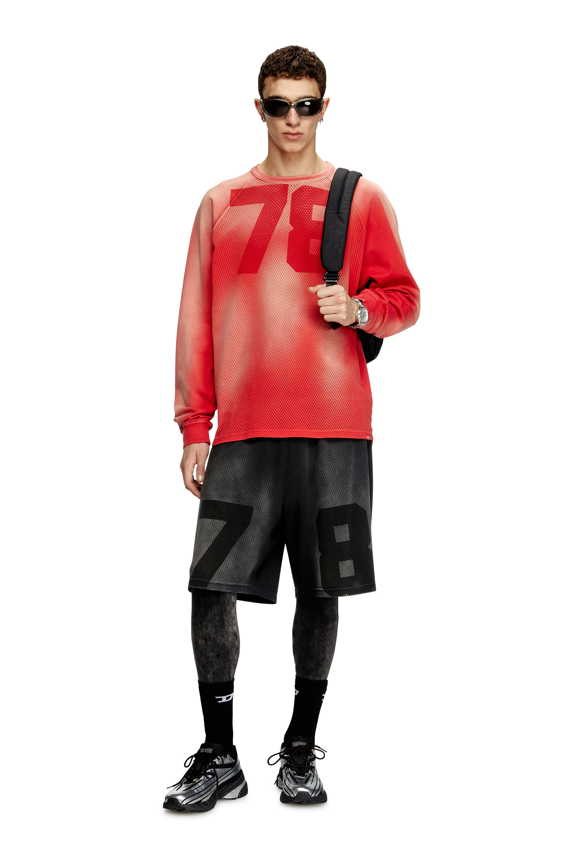 Diesel - T-ROXTER-LS-MESH, T-shirt à manches longues délavé avec devant en mesh Homme in Rouge - 2