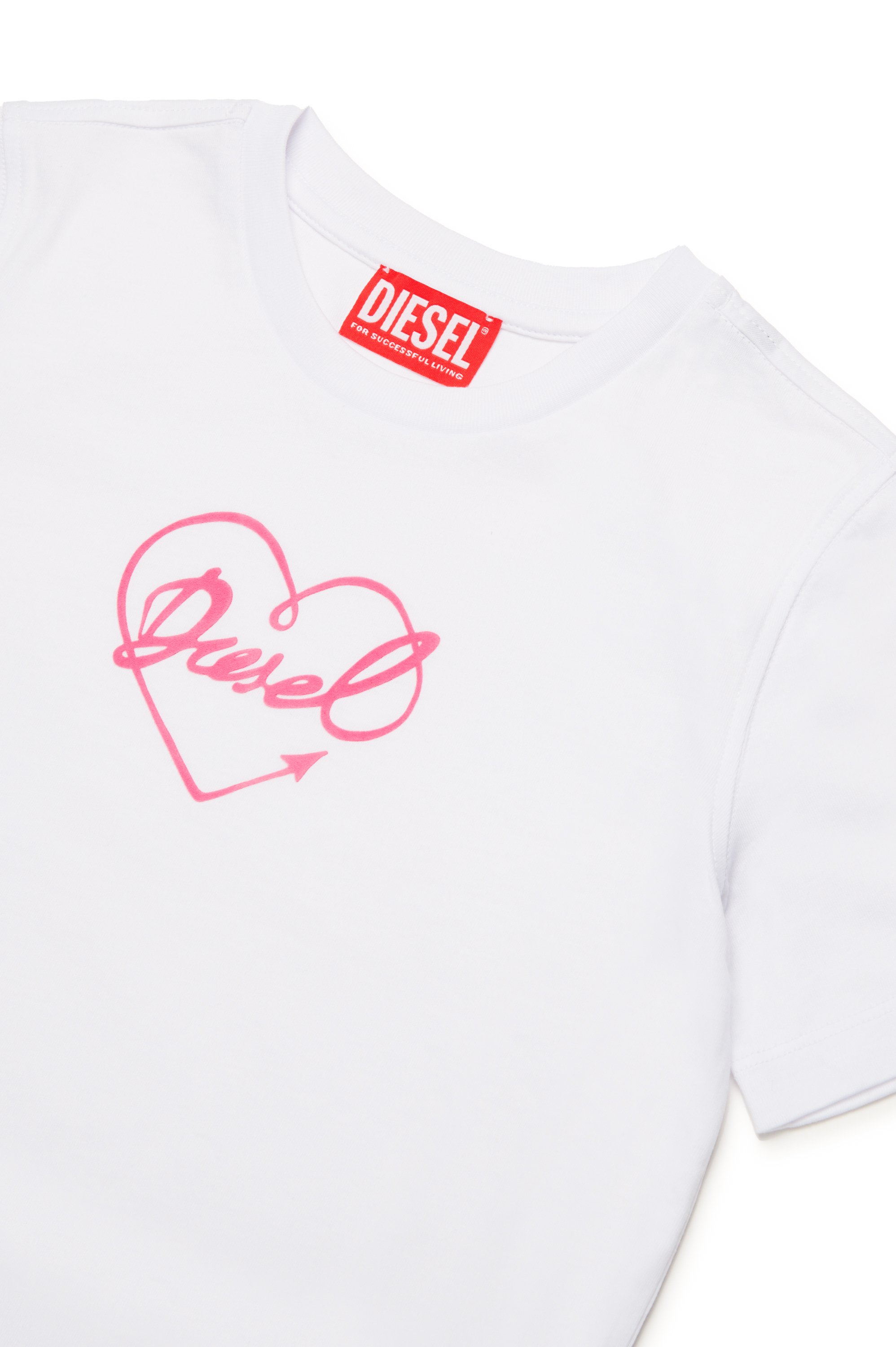 Diesel - TREGL4, T-shirt avec logo cœur floqué Femme in Blanc - 3