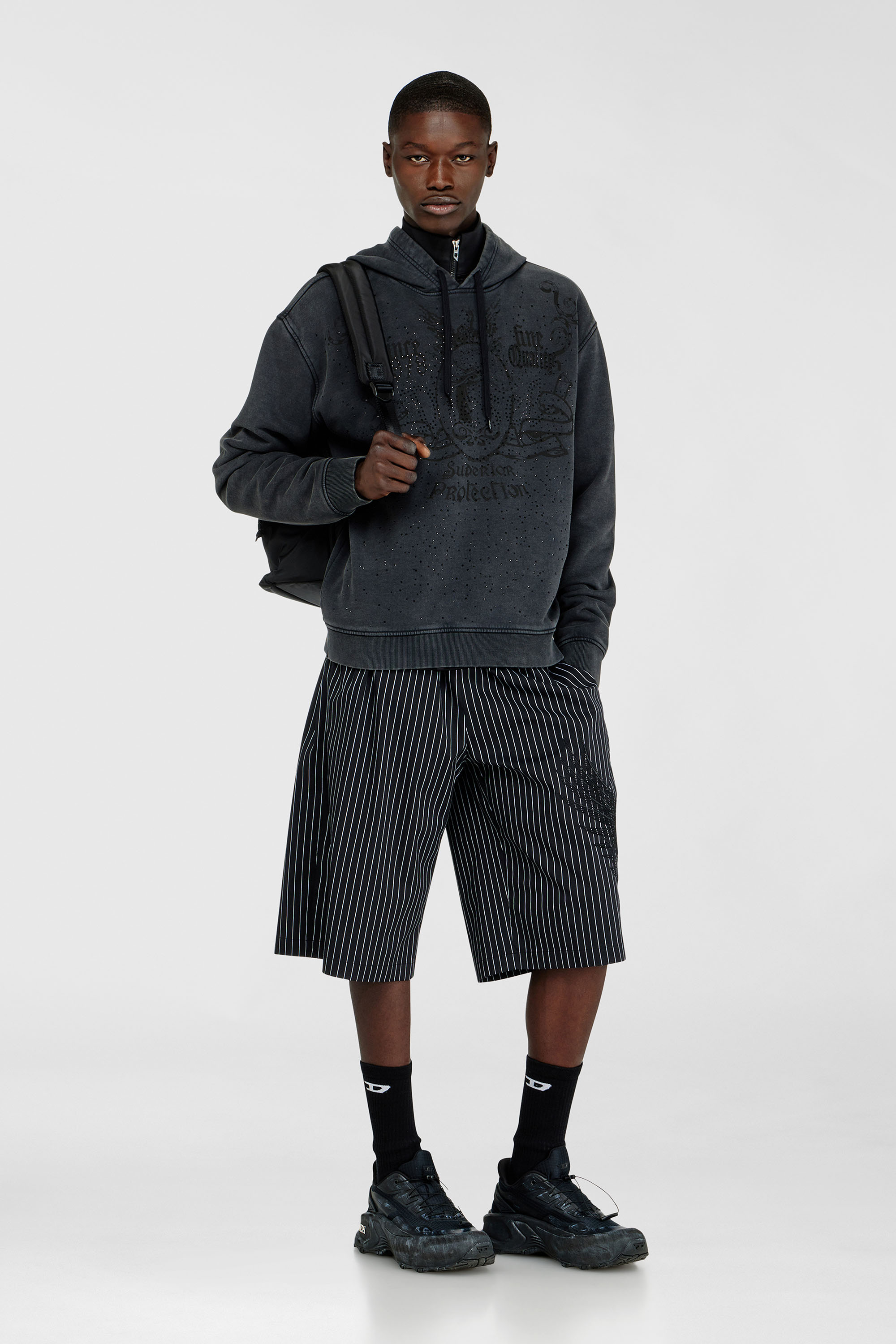 Diesel - S-NORM-HOOD-AA3, Sweat &agrave; capuche imprim&eacute; avec clous strass Homme in Gris - 1