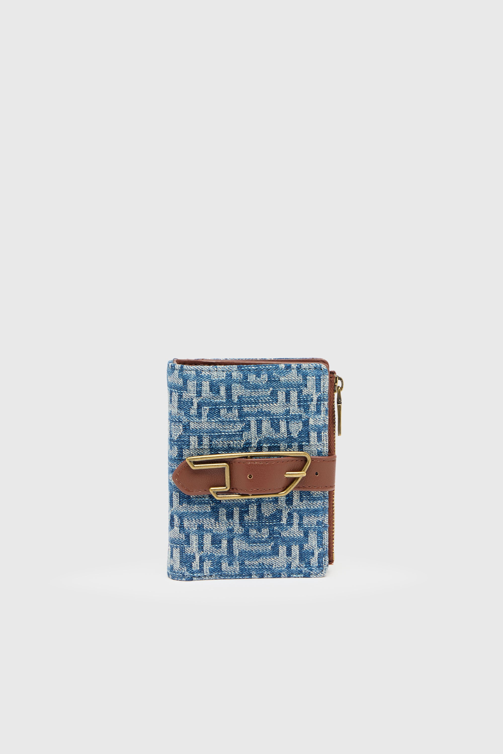 Diesel - D-LINE BI FOLD ZIP II, Portefeuille &agrave; deux volets en denim monogramme avec d&eacute;tail ceinture Femme in Bleu - 1